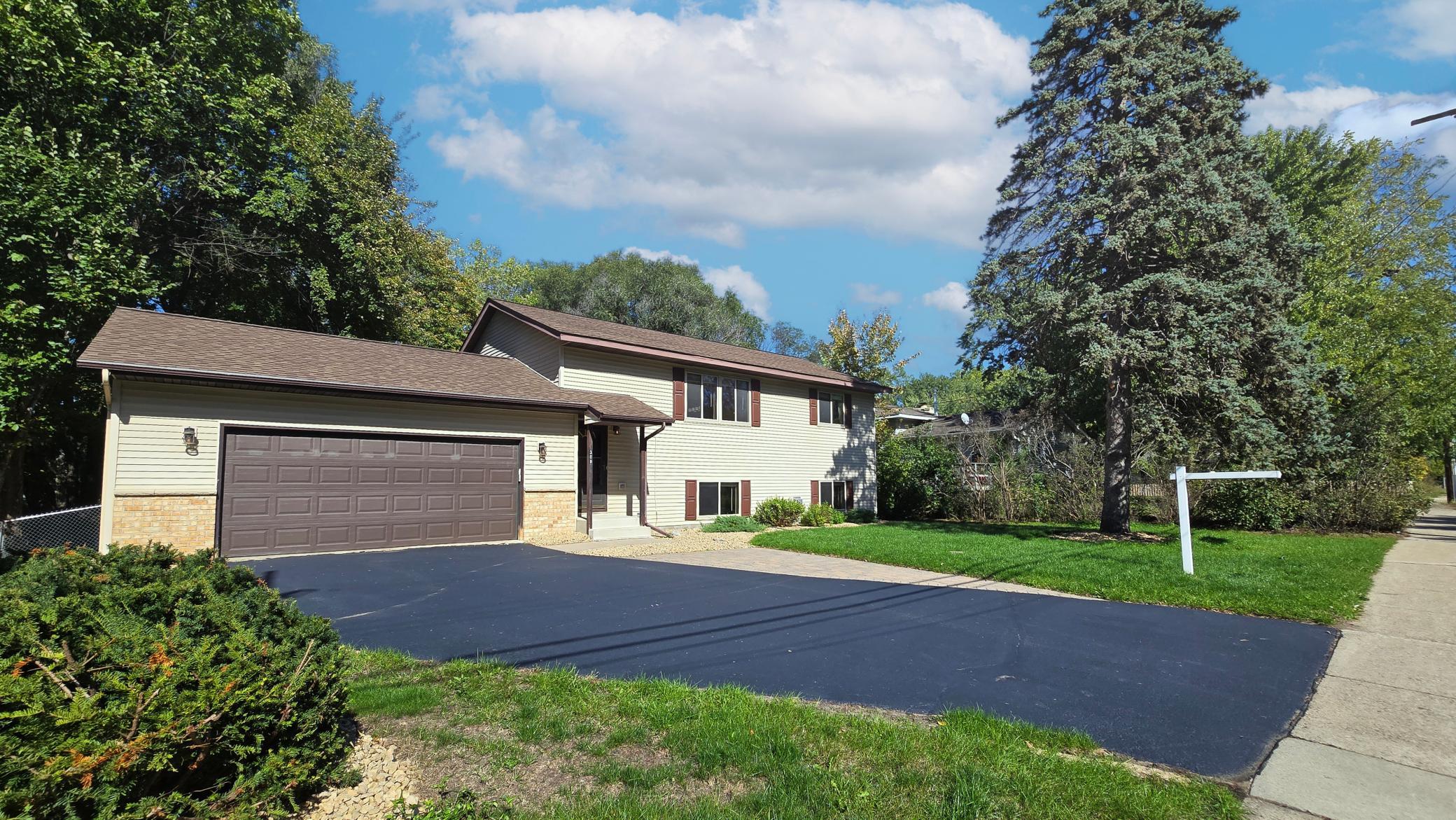 View of Residential at 308 102nd Street, Bloomington MN 55420, Bloomington (5 of 39) - Mike Wilen | Minnesota Team Real Estate