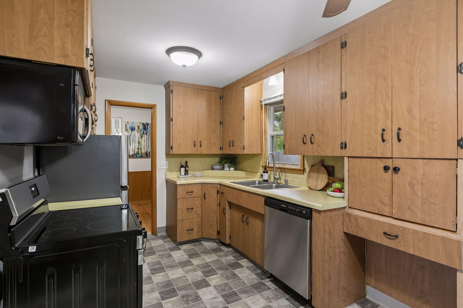 View of Residential at 5210 52nd Avenue, Crystal MN 55429, Crystal (5 of 16) - Mike Wilen | Minnesota Team Real Estate