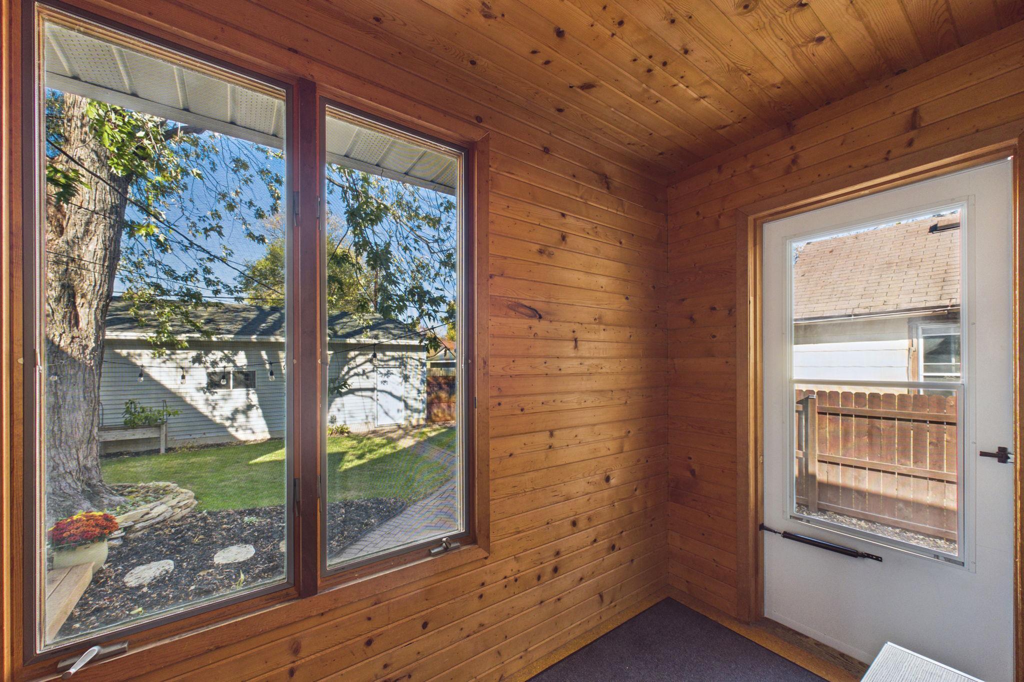View of Residential at 725 Tuscarora Avenue, Saint Paul MN 55102, Saint Paul (18 of 29) - Mike Wilen | Minnesota Team Real Estate