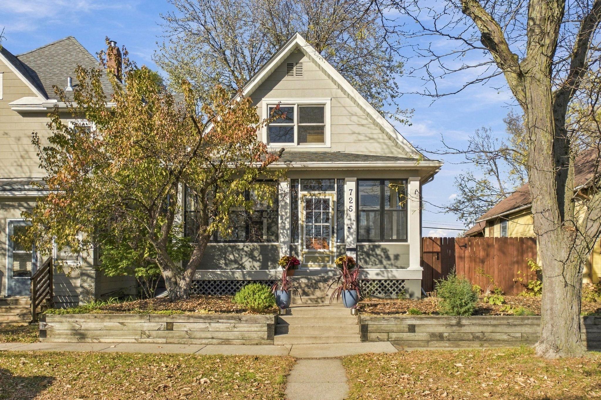 View of Residential at 725 Tuscarora Avenue, Saint Paul MN 55102, Saint Paul (24 of 29) - Mike Wilen | Minnesota Team Real Estate