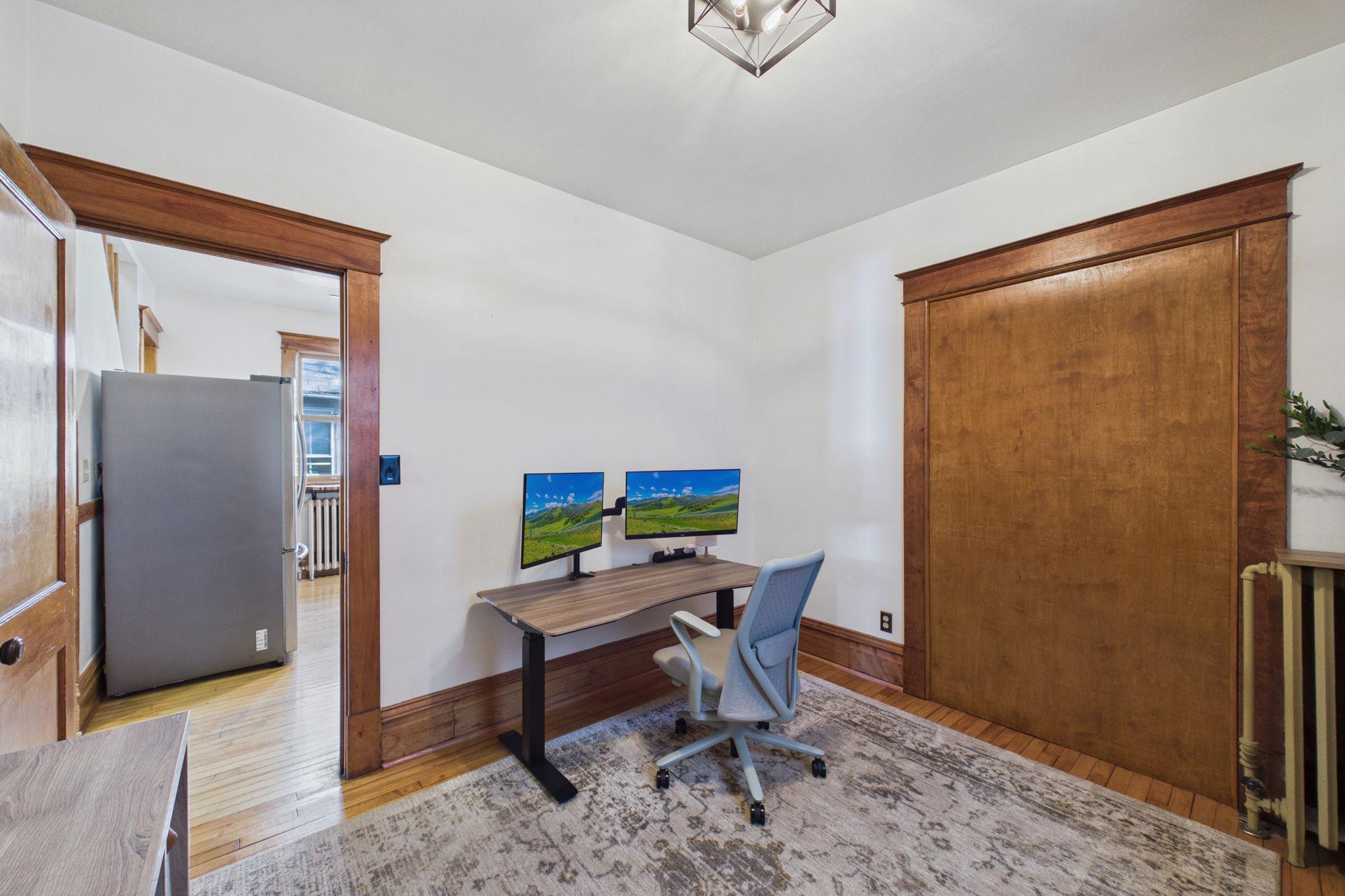 View of Residential at 725 Tuscarora Avenue, Saint Paul MN 55102, Saint Paul (11 of 29) - Mike Wilen | Minnesota Team Real Estate