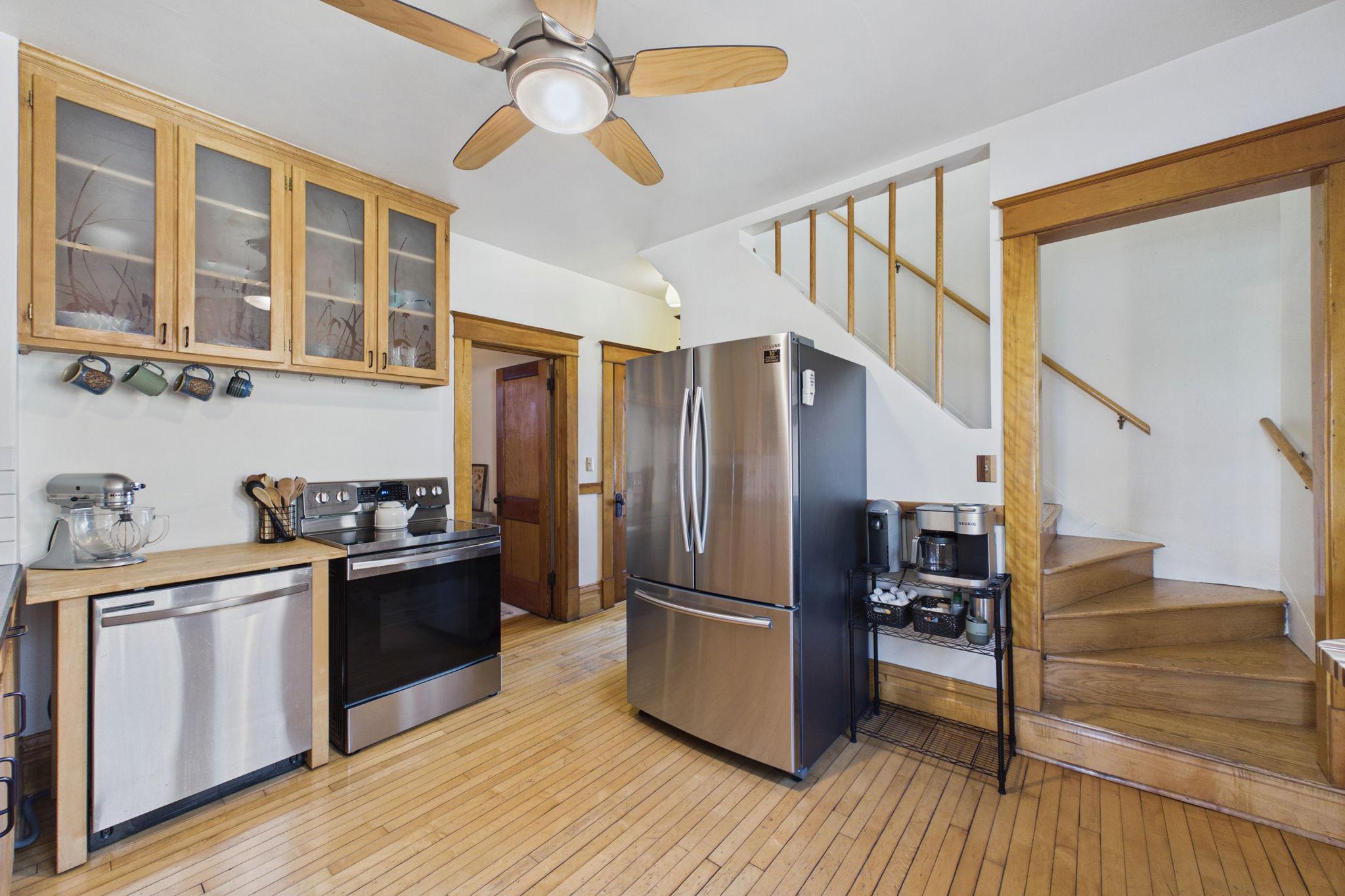 View of Residential at 725 Tuscarora Avenue, Saint Paul MN 55102, Saint Paul (8 of 29) - Mike Wilen | Minnesota Team Real Estate