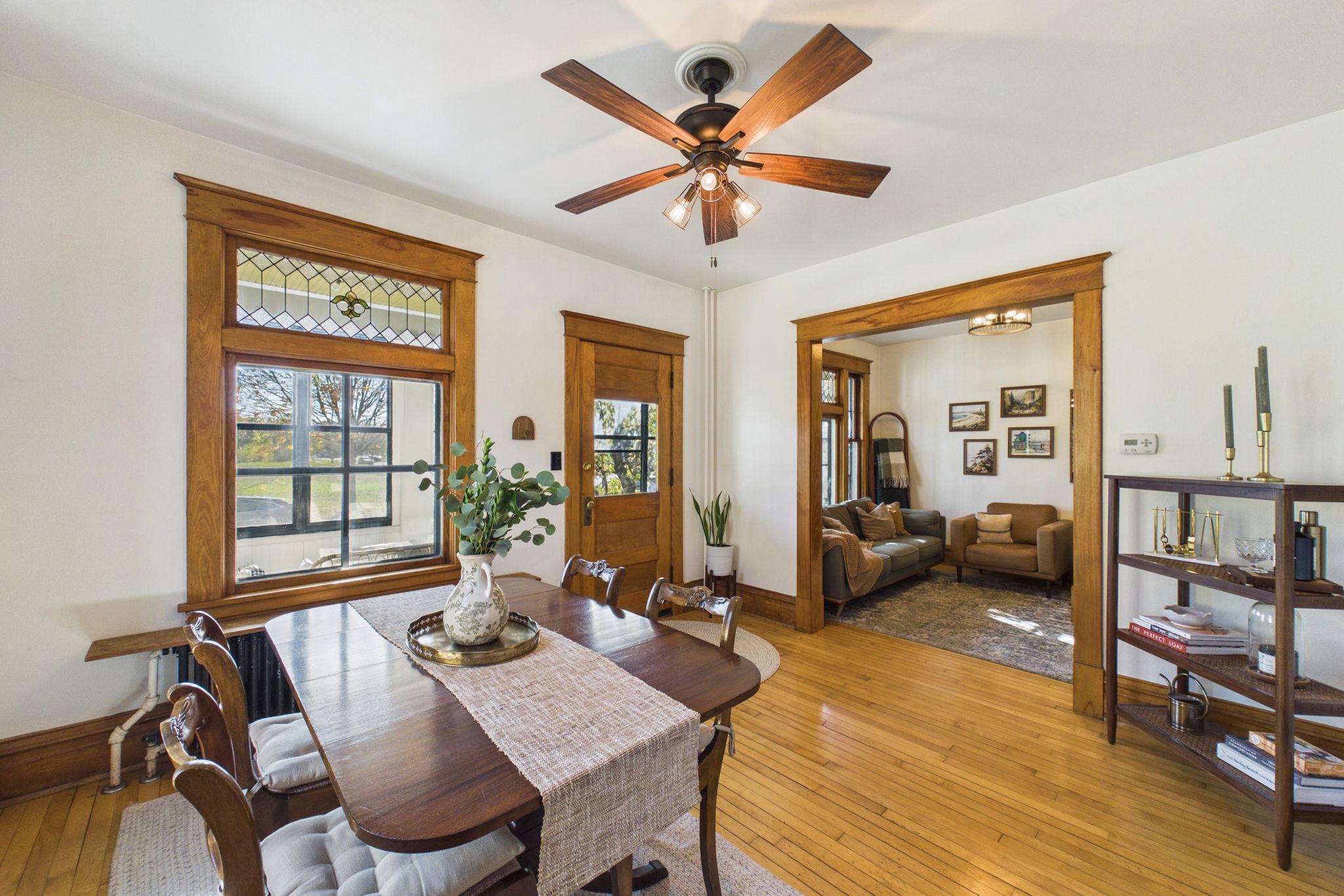 View of Residential at 725 Tuscarora Avenue, Saint Paul MN 55102, Saint Paul (3 of 29) - Mike Wilen | Minnesota Team Real Estate