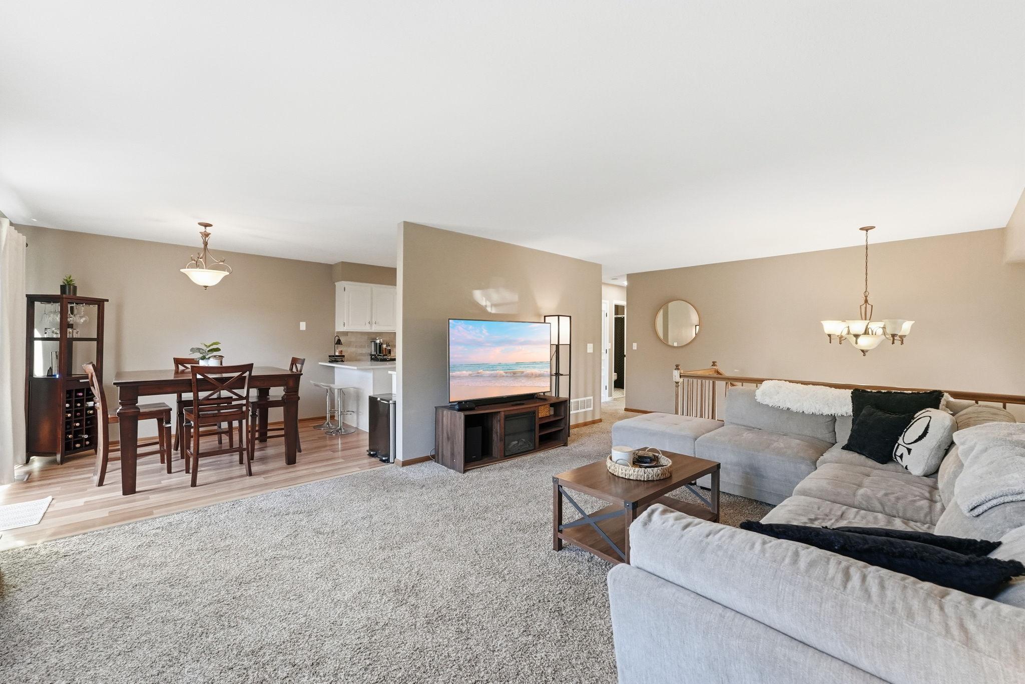 View of Residential at 4492 Clover Lane, Eagan MN 55122, Eagan (16 of 20) - Mike Wilen | Minnesota Team Real Estate