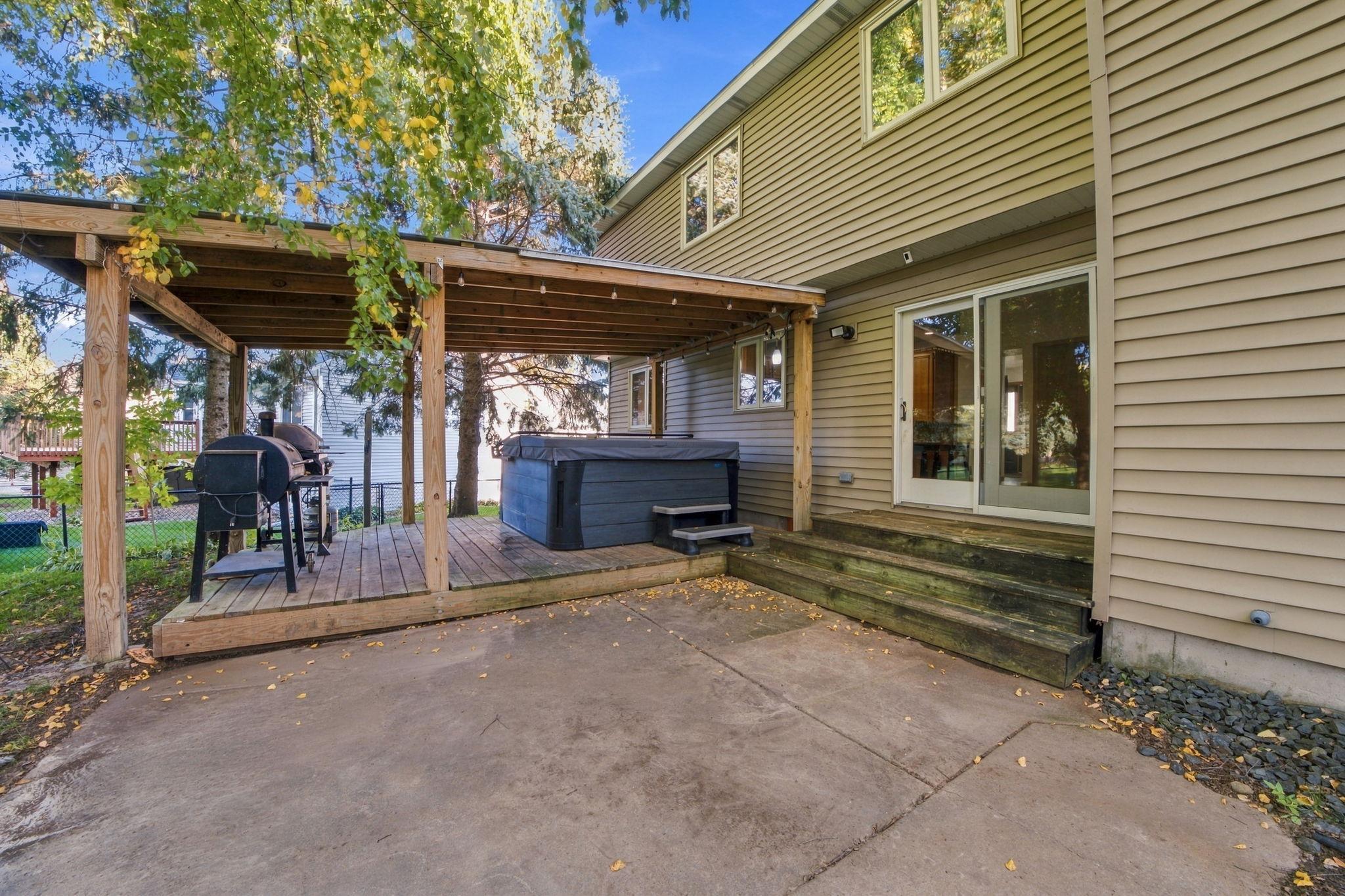 View of Residential at 9078 Sierra Road, Woodbury MN 55125, Woodbury (25 of 29) - Mike Wilen | Minnesota Team Real Estate