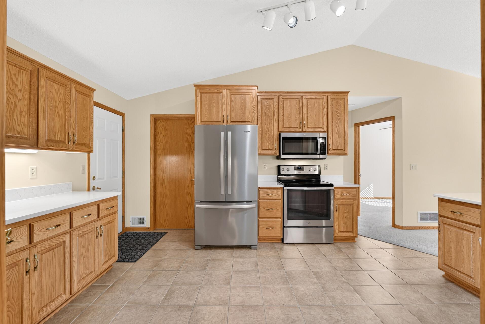 View of Residential at 3813 Impatiens Lane, Brooklyn Park MN 55443, Brooklyn Park (16 of 35) - Mike Wilen | Minnesota Team Real Estate