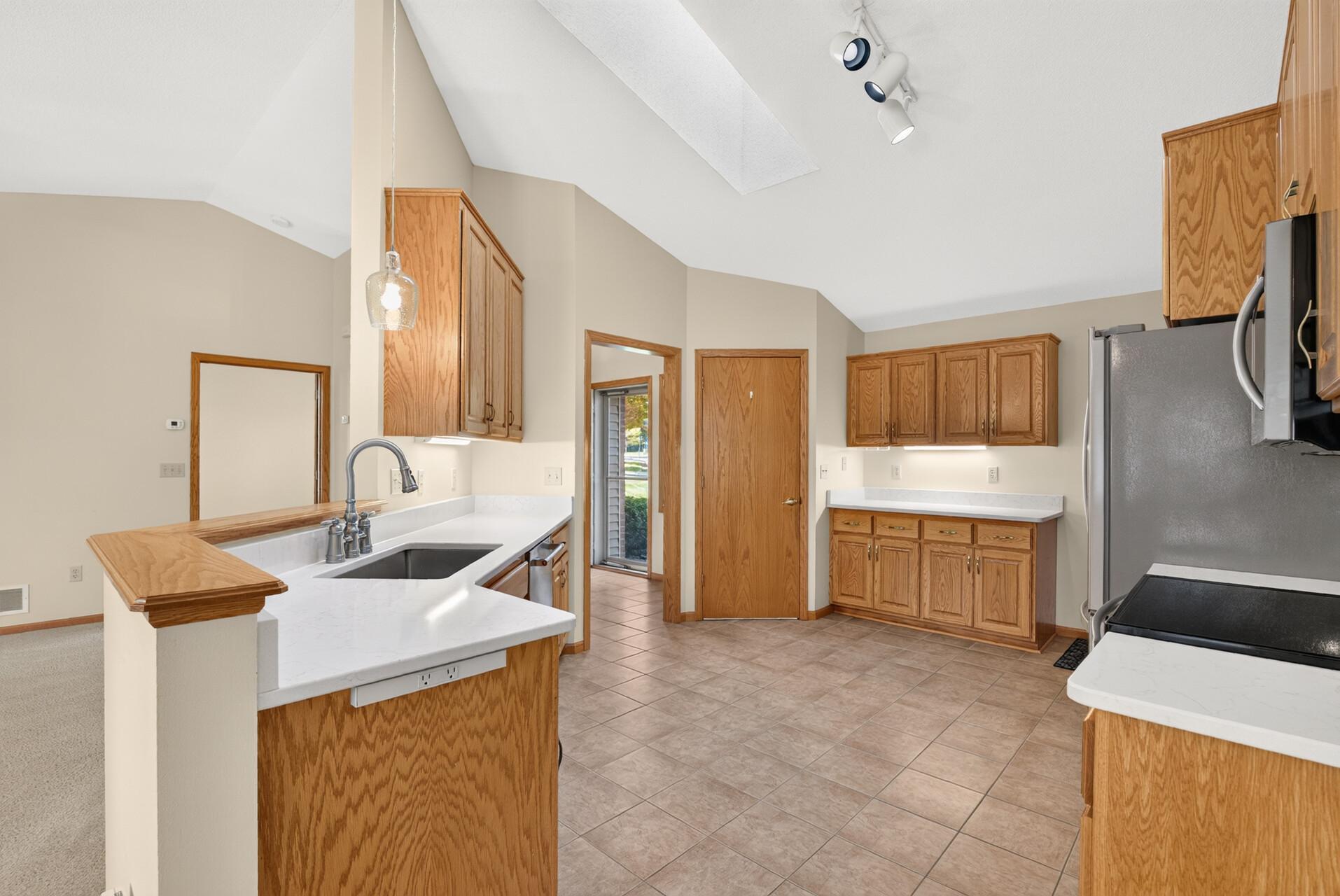 View of Residential at 3813 Impatiens Lane, Brooklyn Park MN 55443, Brooklyn Park (15 of 35) - Mike Wilen | Minnesota Team Real Estate