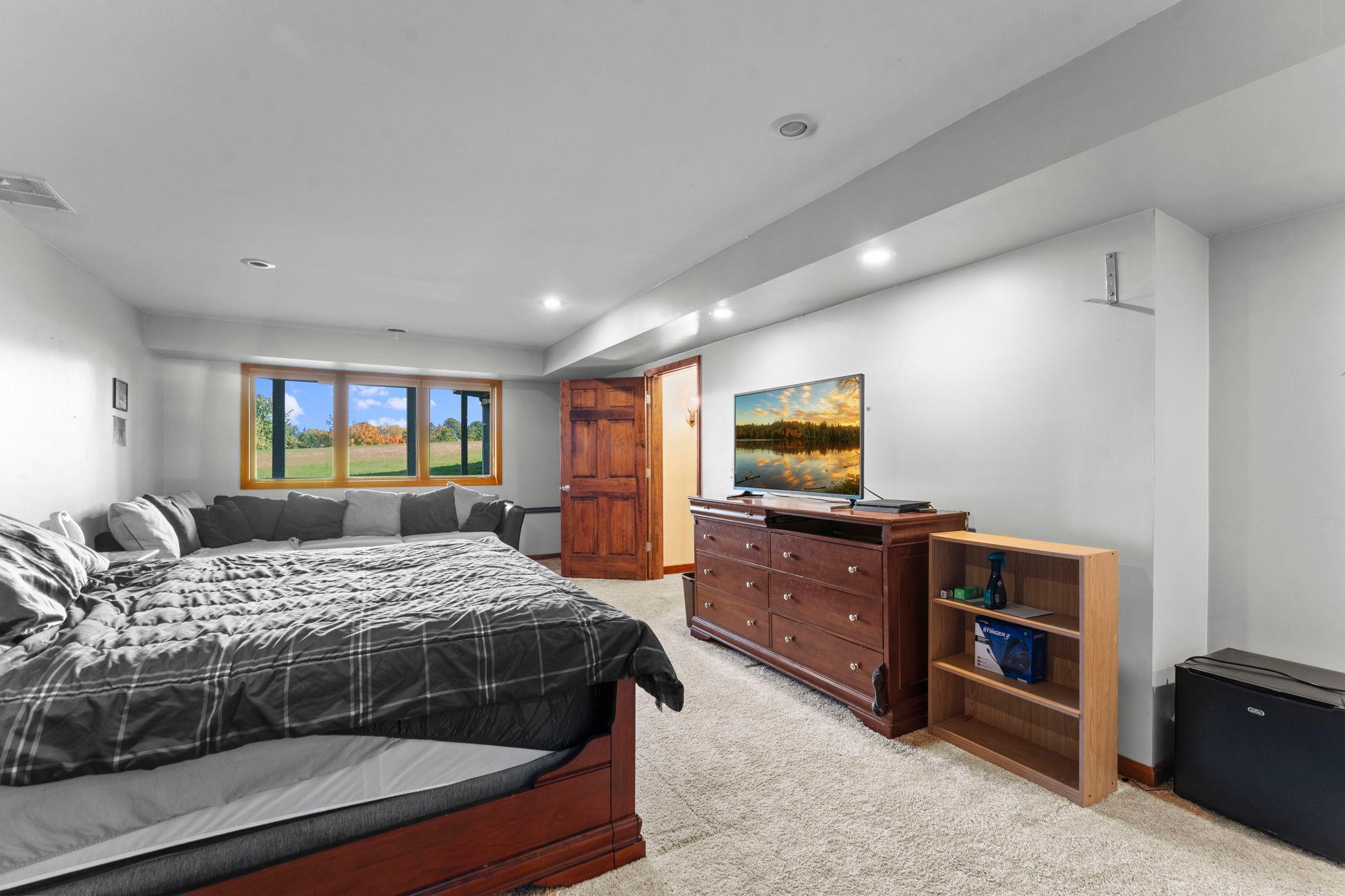 View of Residential at 9490 Wedgewood Drive, Woodbury MN 55125, Woodbury (52 of 89) - Mike Wilen | Minnesota Team Real Estate