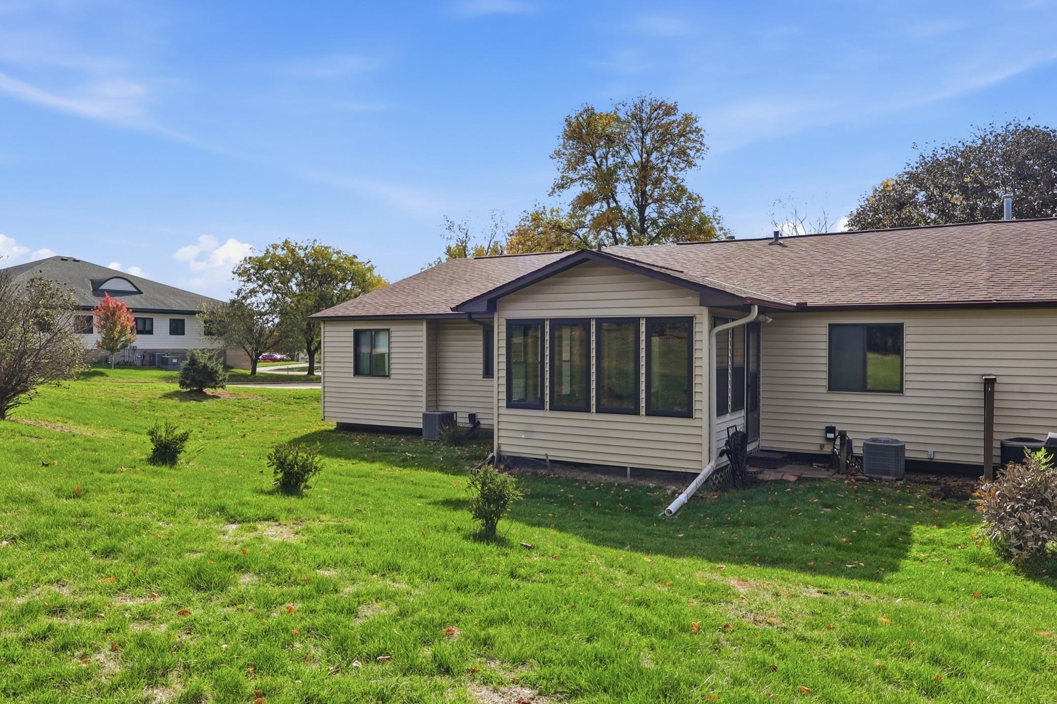 View of Residential at 14366 Glenda Drive, Apple Valley MN 55124, Apple Valley (23 of 35) - Mike Wilen | Minnesota Team Real Estate