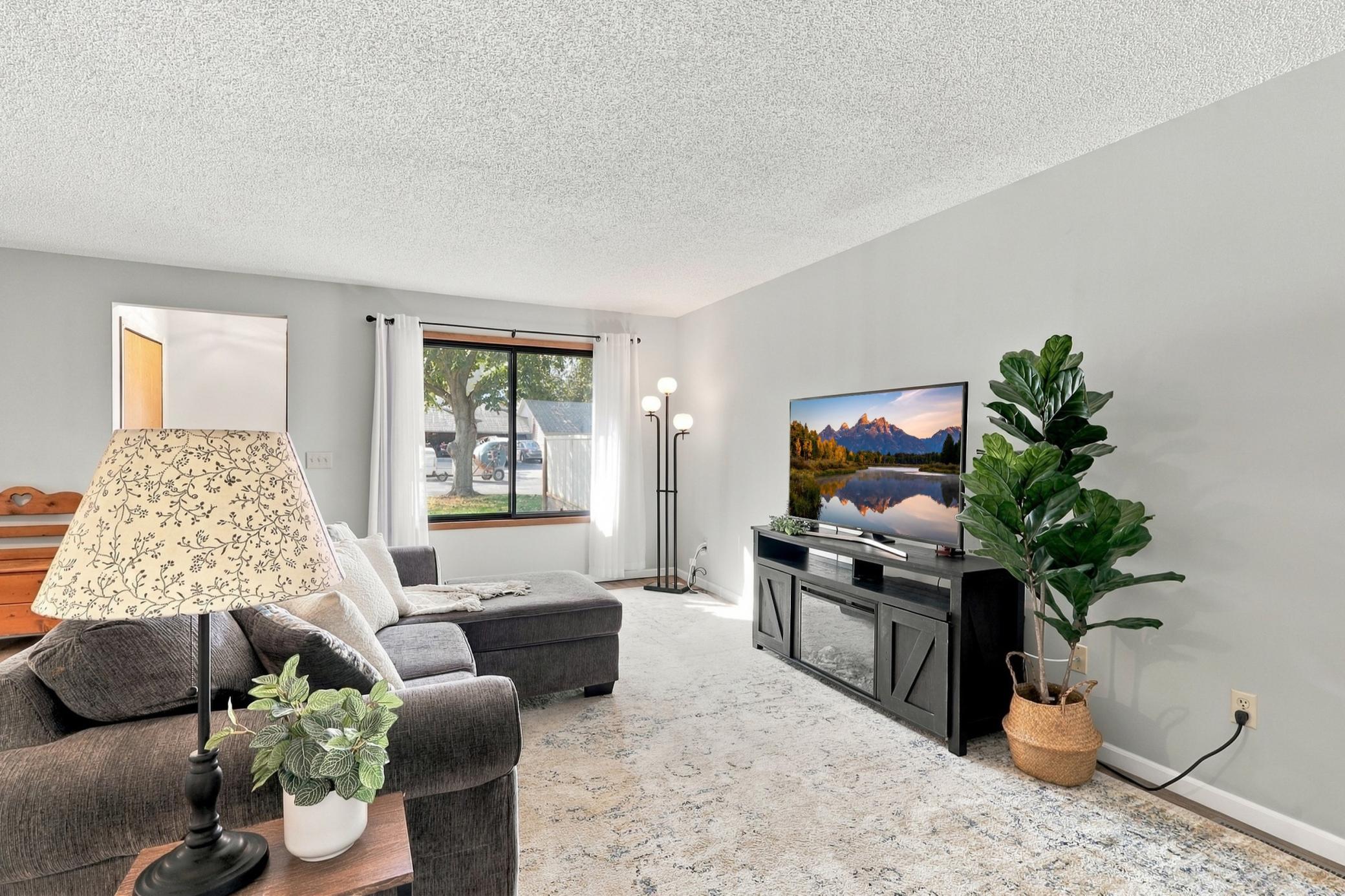 View of Residential at 14366 Glenda Drive, Apple Valley MN 55124, Apple Valley (3 of 35) - Mike Wilen | Minnesota Team Real Estate