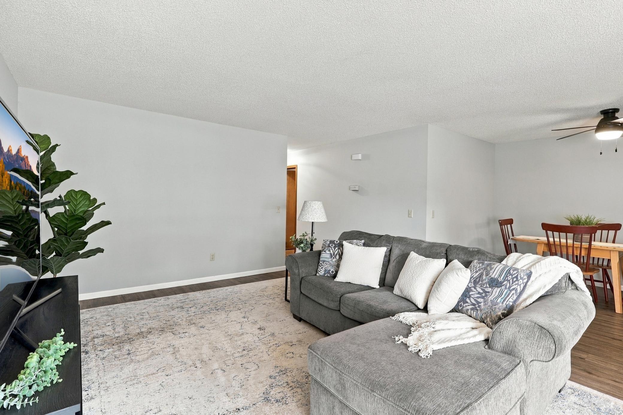 View of Residential at 14366 Glenda Drive, Apple Valley MN 55124, Apple Valley (4 of 35) - Mike Wilen | Minnesota Team Real Estate