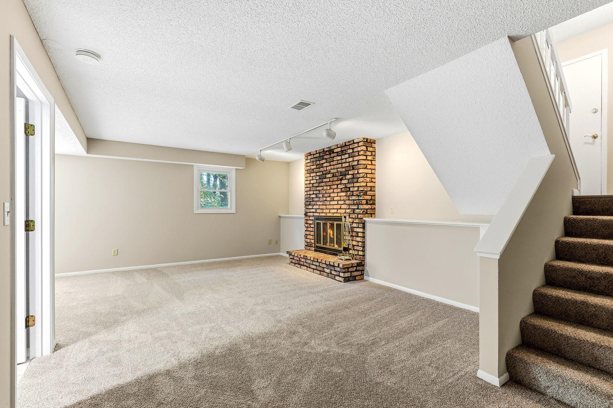 View of Residential at 13205 Manor Boulevard, Burnsville MN 55337, Burnsville (15 of 33) - Mike Wilen | Minnesota Team Real Estate