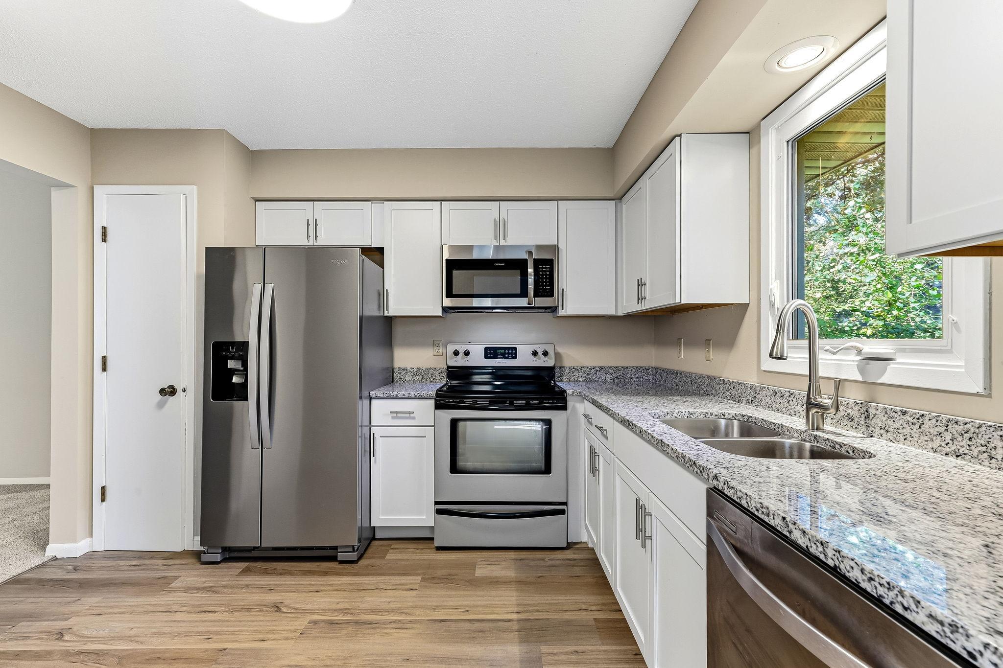 View of Residential at 13205 Manor Boulevard, Burnsville MN 55337, Burnsville (8 of 33) - Mike Wilen | Minnesota Team Real Estate