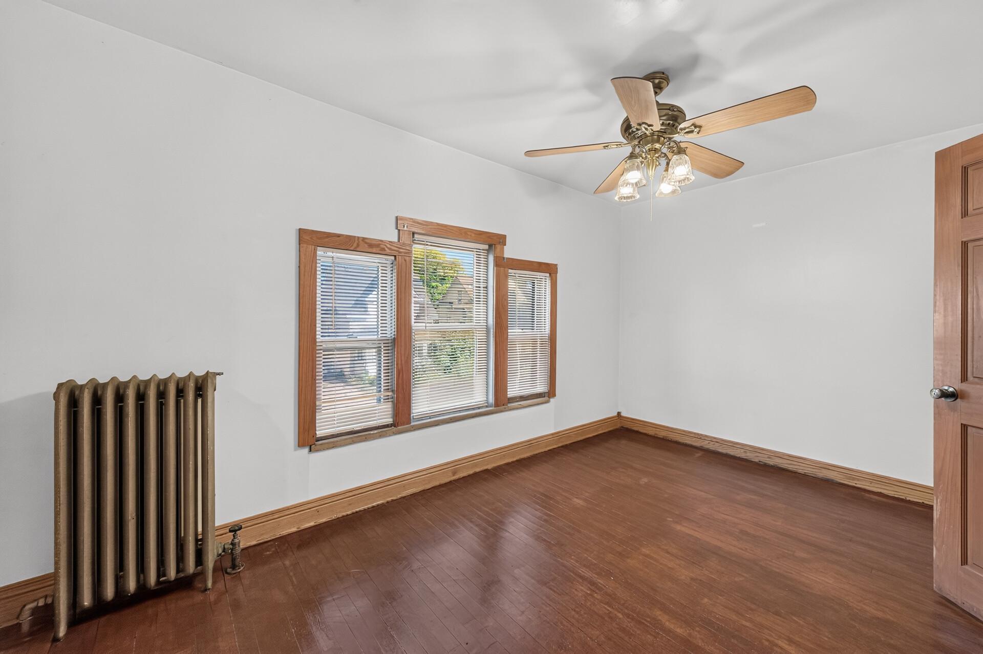 View of Residential at 115 35th Street, Minneapolis MN 55408, Minneapolis (16 of 30) - Mike Wilen | Minnesota Team Real Estate