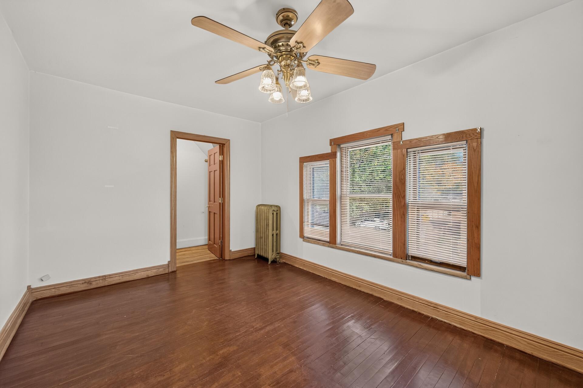 View of Residential at 115 35th Street, Minneapolis MN 55408, Minneapolis (14 of 30) - Mike Wilen | Minnesota Team Real Estate