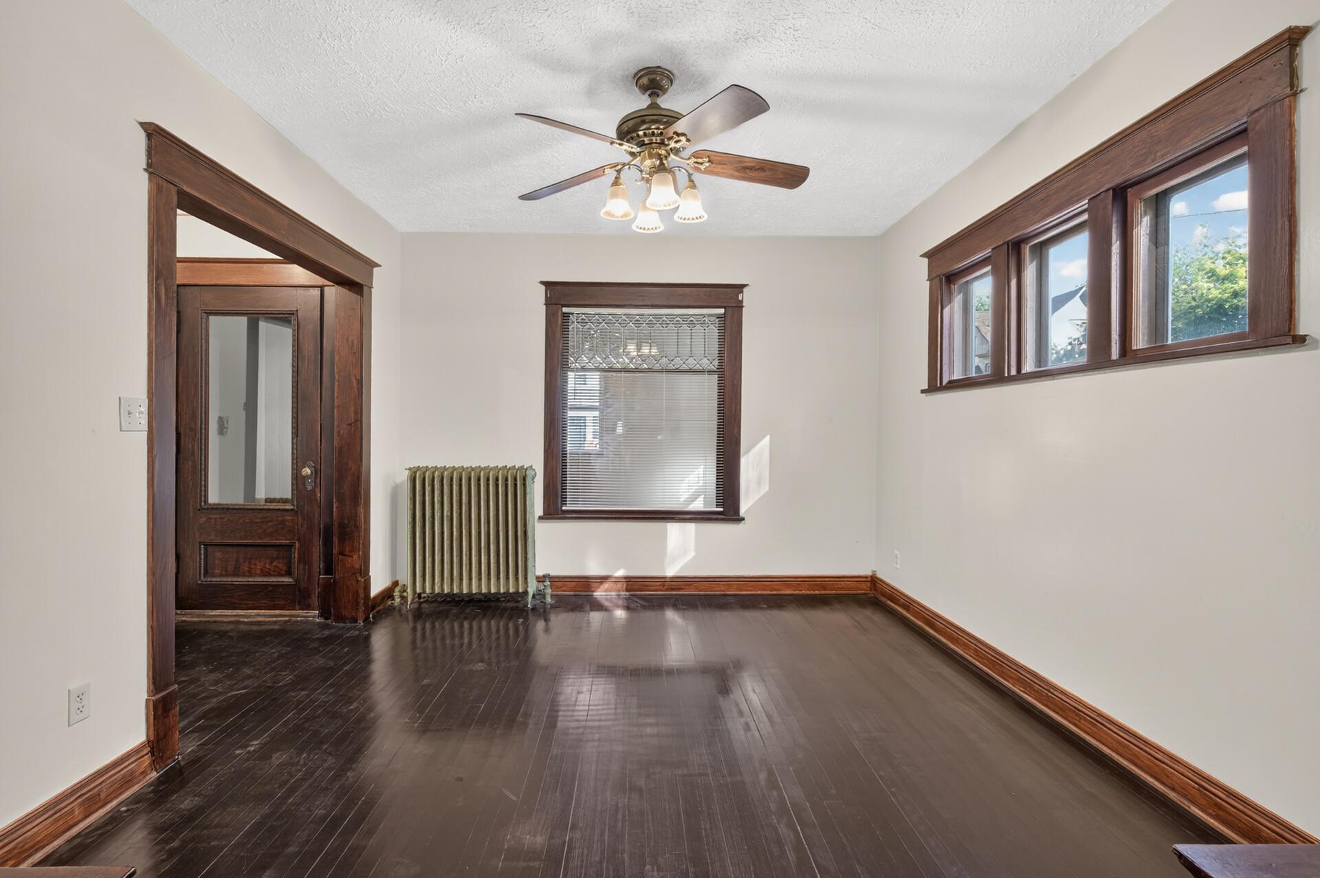 View of Residential at 115 35th Street, Minneapolis MN 55408, Minneapolis (7 of 30) - Mike Wilen | Minnesota Team Real Estate