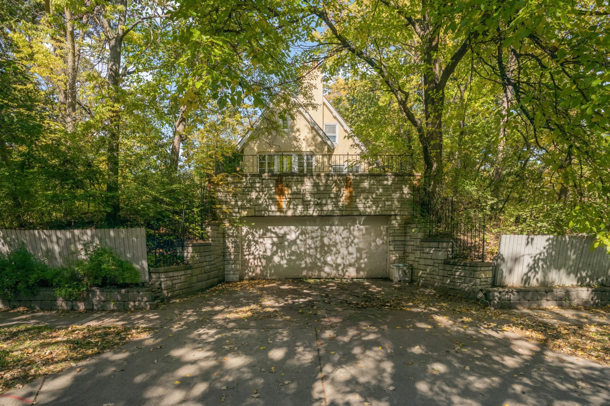 View of Residential Income at 10 Benhill Road, Saint Paul MN 55105, Saint Paul (7 of 46) - Mike Wilen | Minnesota Team Real Estate