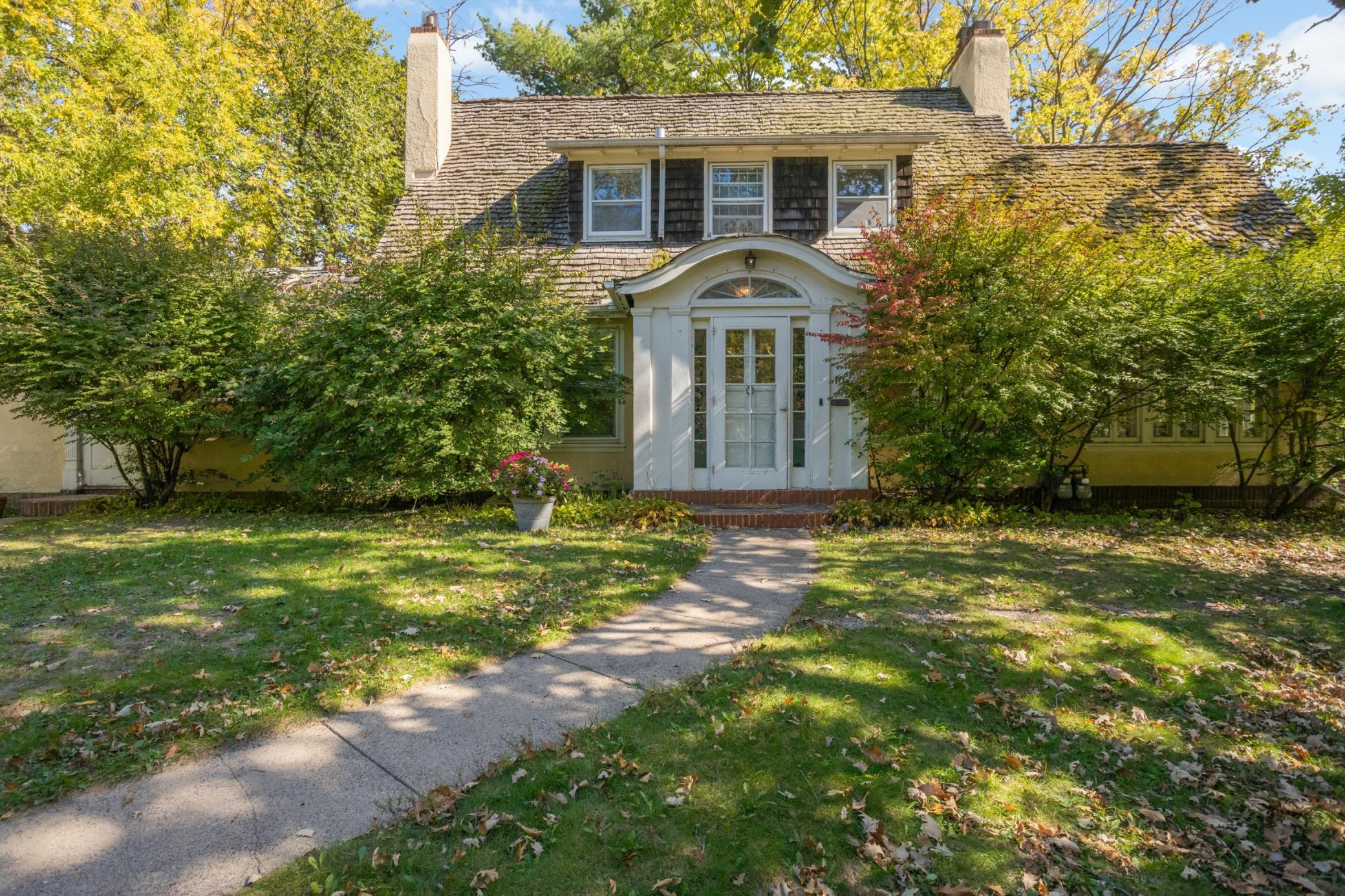View of Residential Income at 10 Benhill Road, Saint Paul MN 55105, Saint Paul (5 of 46) - Mike Wilen | Minnesota Team Real Estate