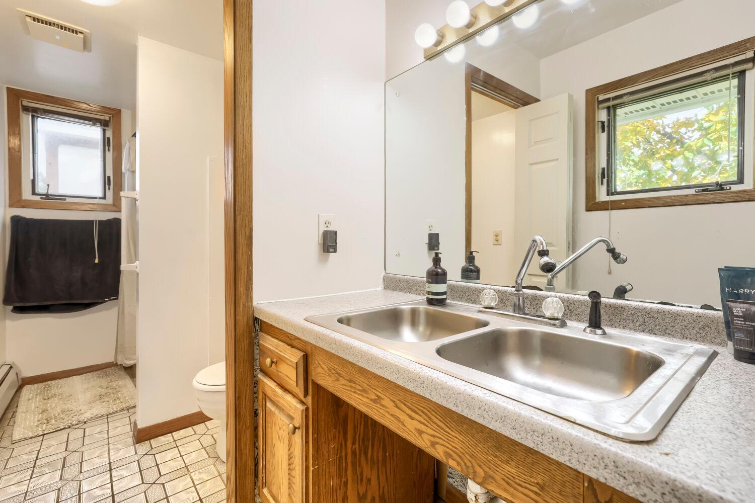 View of Residential Income at 4565 Toledo Avenue, Robbinsdale MN 55422, Robbinsdale (22 of 33) - Mike Wilen | Minnesota Team Real Estate