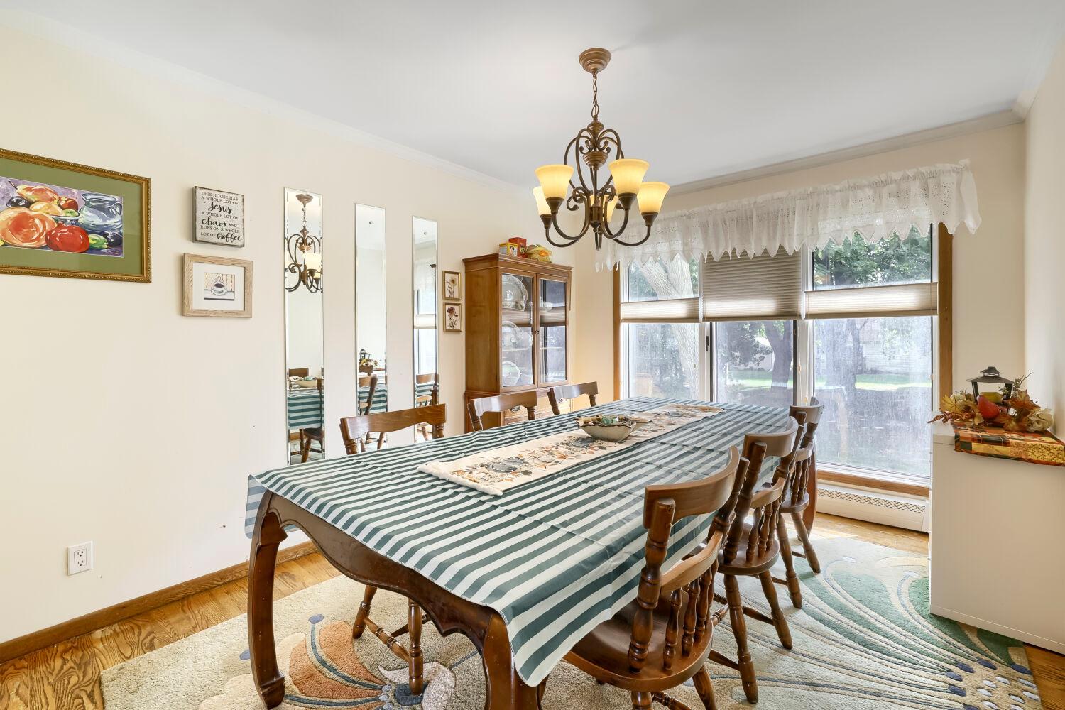 View of Residential Income at 4565 Toledo Avenue, Robbinsdale MN 55422, Robbinsdale (9 of 33) - Mike Wilen | Minnesota Team Real Estate