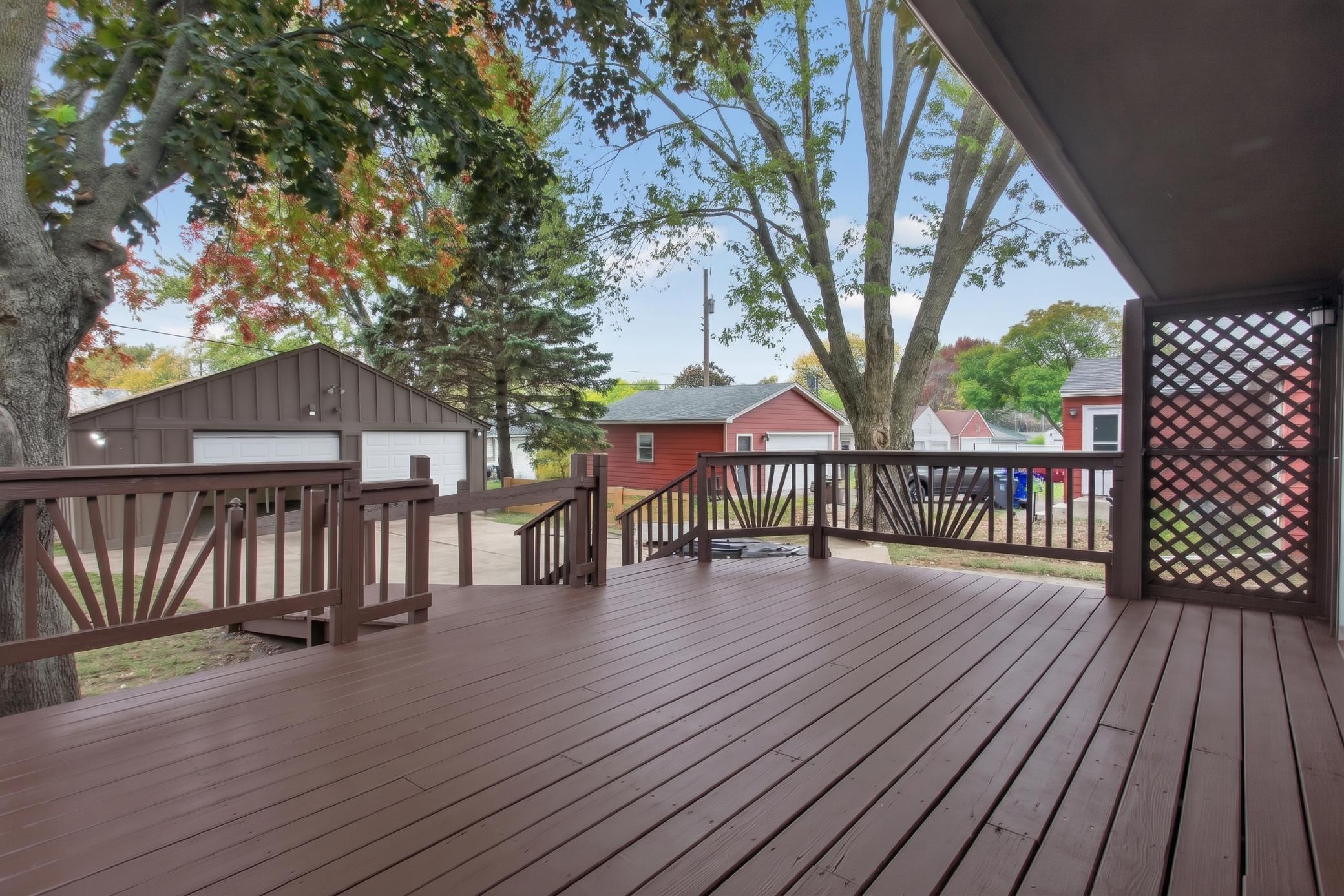 View of Residential at 2042 Clear Avenue, Saint Paul MN 55119, Saint Paul (24 of 32) - Mike Wilen | Minnesota Team Real Estate
