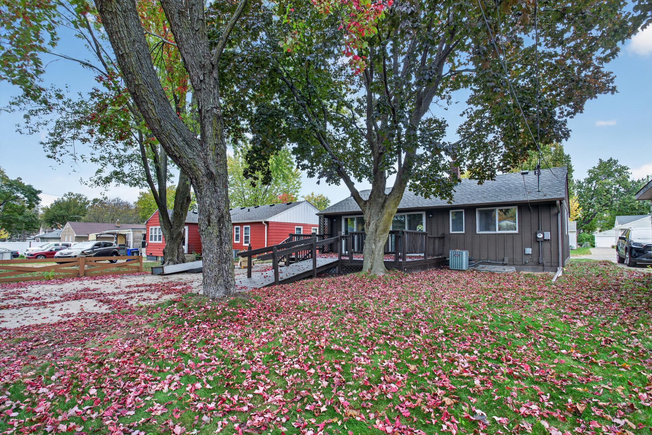 View of Residential at 2042 Clear Avenue, Saint Paul MN 55119, Saint Paul (25 of 32) - Mike Wilen | Minnesota Team Real Estate