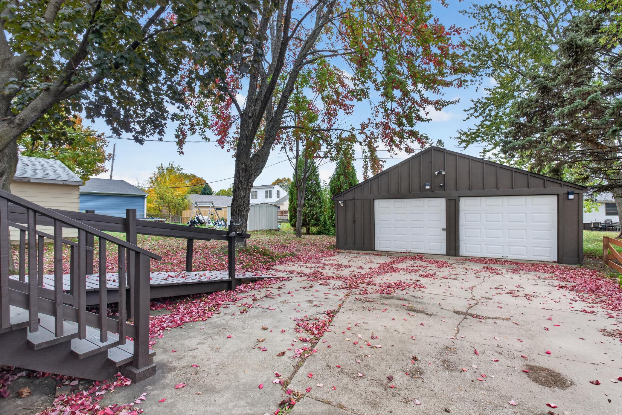 View of Residential at 2042 Clear Avenue, Saint Paul MN 55119, Saint Paul (27 of 32) - Mike Wilen | Minnesota Team Real Estate