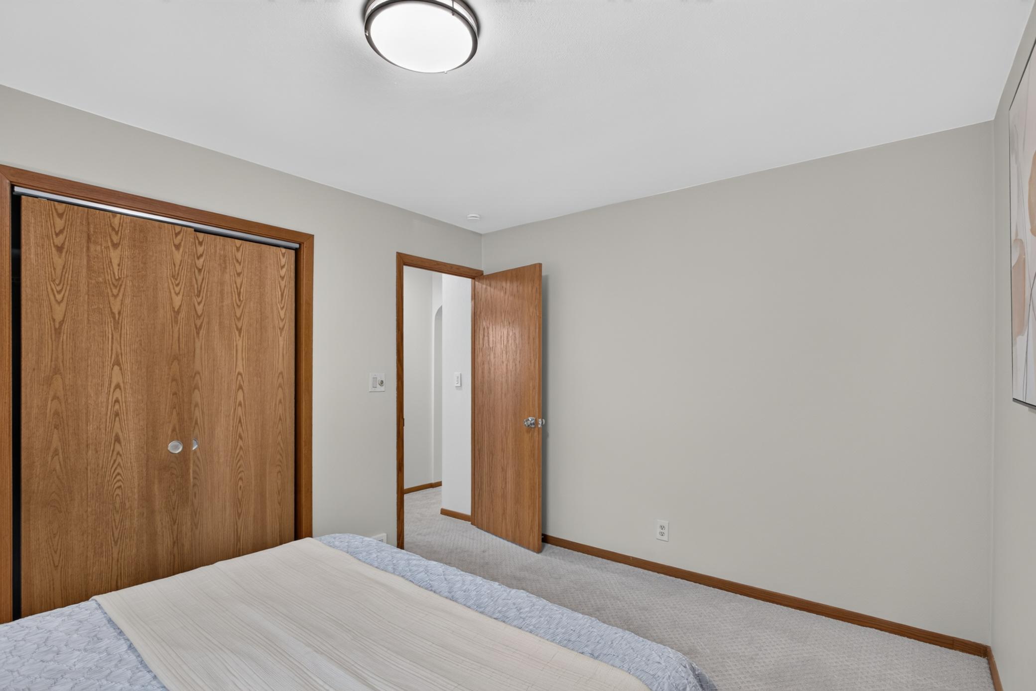 View of Residential at 2042 Clear Avenue, Saint Paul MN 55119, Saint Paul (13 of 32) - Mike Wilen | Minnesota Team Real Estate