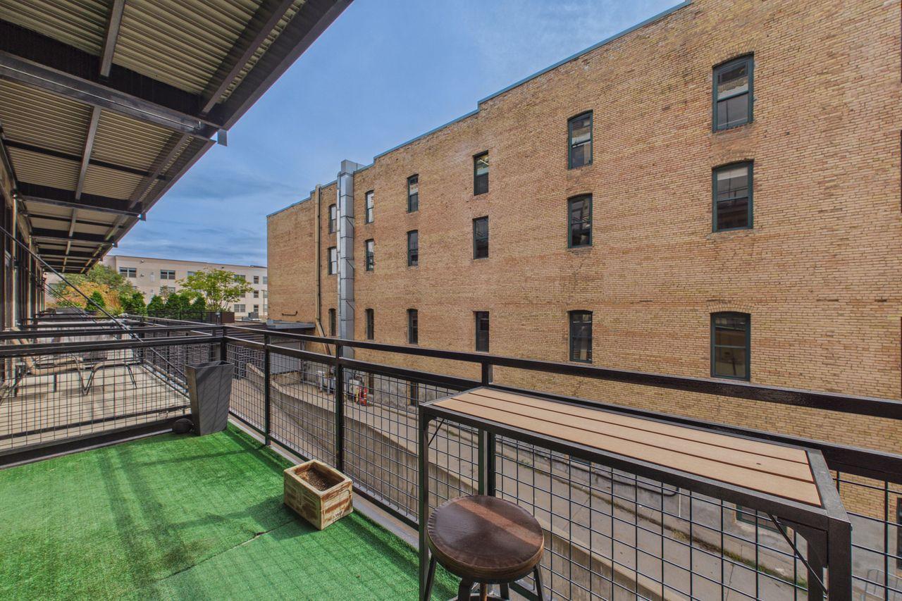 View of Residential at 618 Washington Avenue #302, Minneapolis MN 55401, Minneapolis (15 of 25) - Mike Wilen | Minnesota Team Real Estate