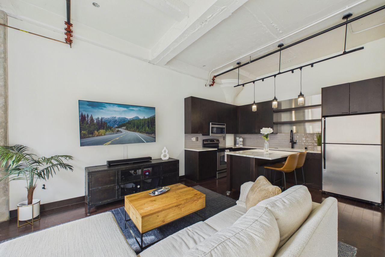 View of Residential at 618 Washington Avenue #302, Minneapolis MN 55401, Minneapolis (3 of 25) - Mike Wilen | Minnesota Team Real Estate