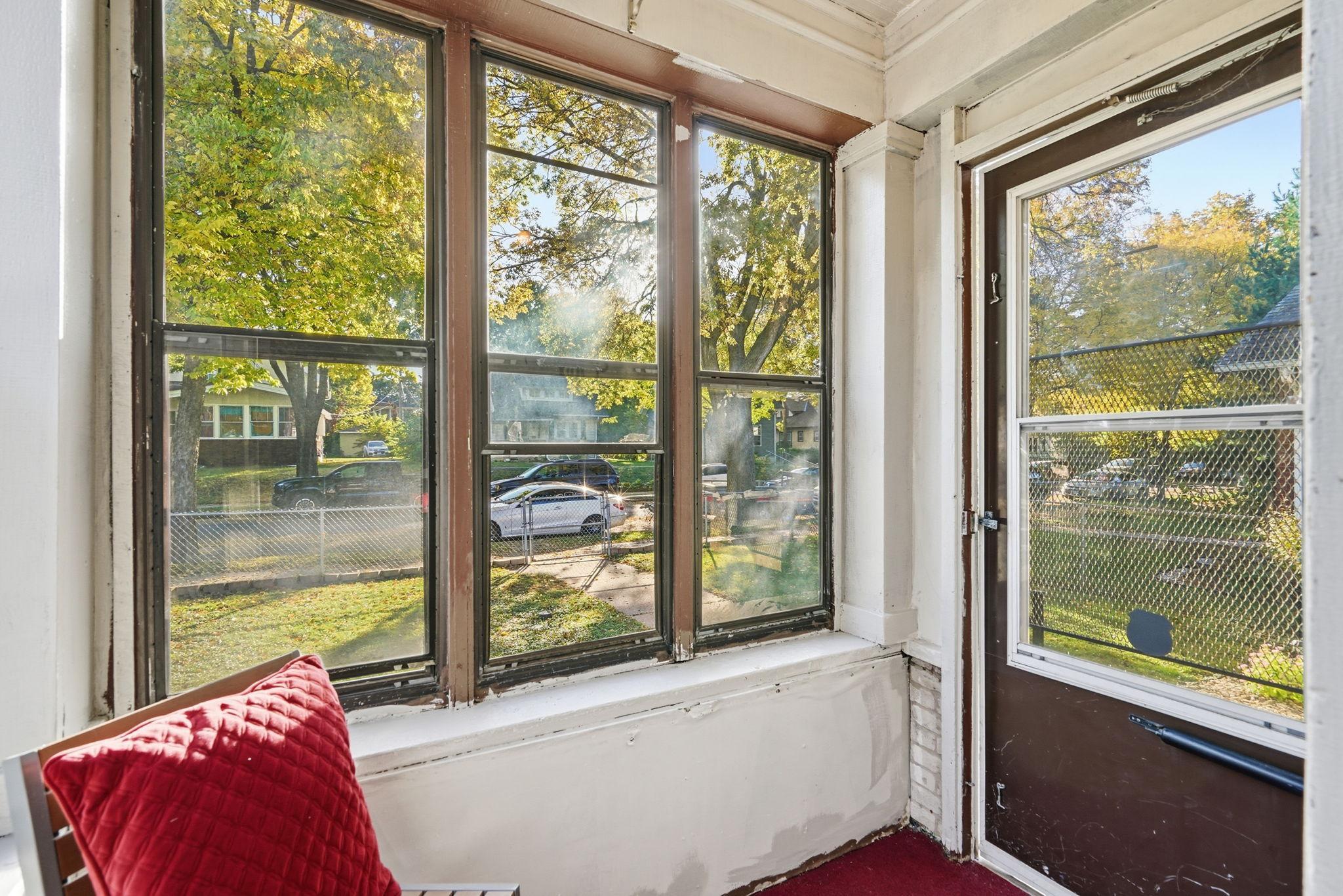 View of Residential at 1519 Sheridan Avenue, Minneapolis MN 55411, Minneapolis (38 of 46) - Mike Wilen | Minnesota Team Real Estate