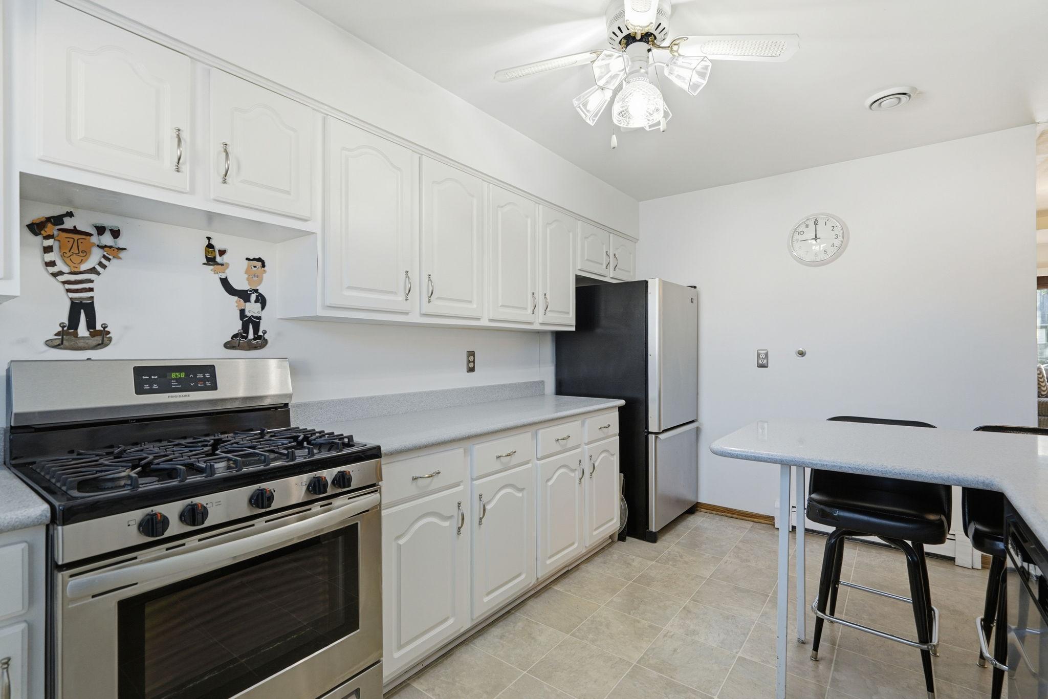 View of Residential at 1519 Sheridan Avenue, Minneapolis MN 55411, Minneapolis (16 of 46) - Mike Wilen | Minnesota Team Real Estate