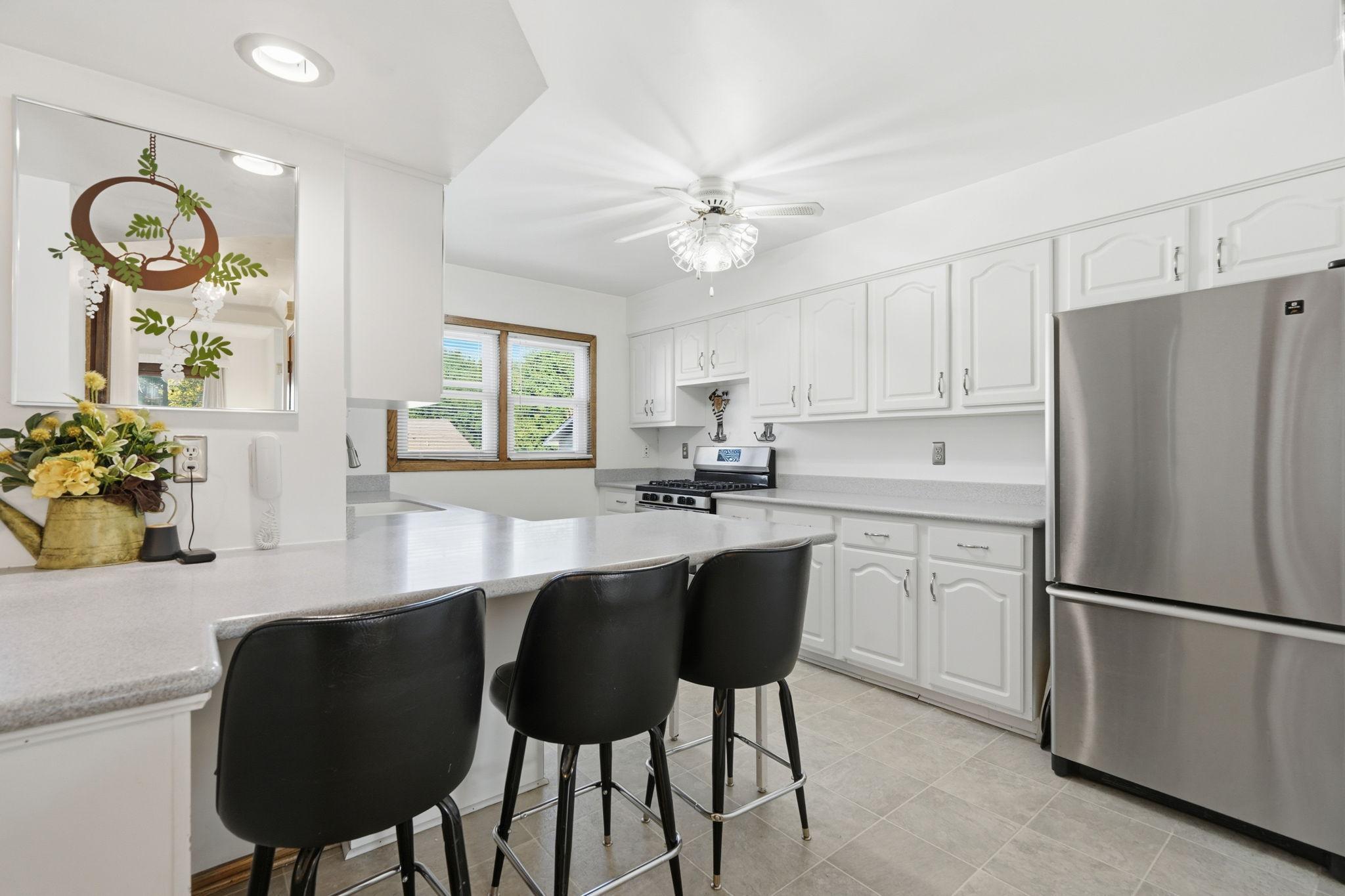 View of Residential at 1519 Sheridan Avenue, Minneapolis MN 55411, Minneapolis (13 of 46) - Mike Wilen | Minnesota Team Real Estate