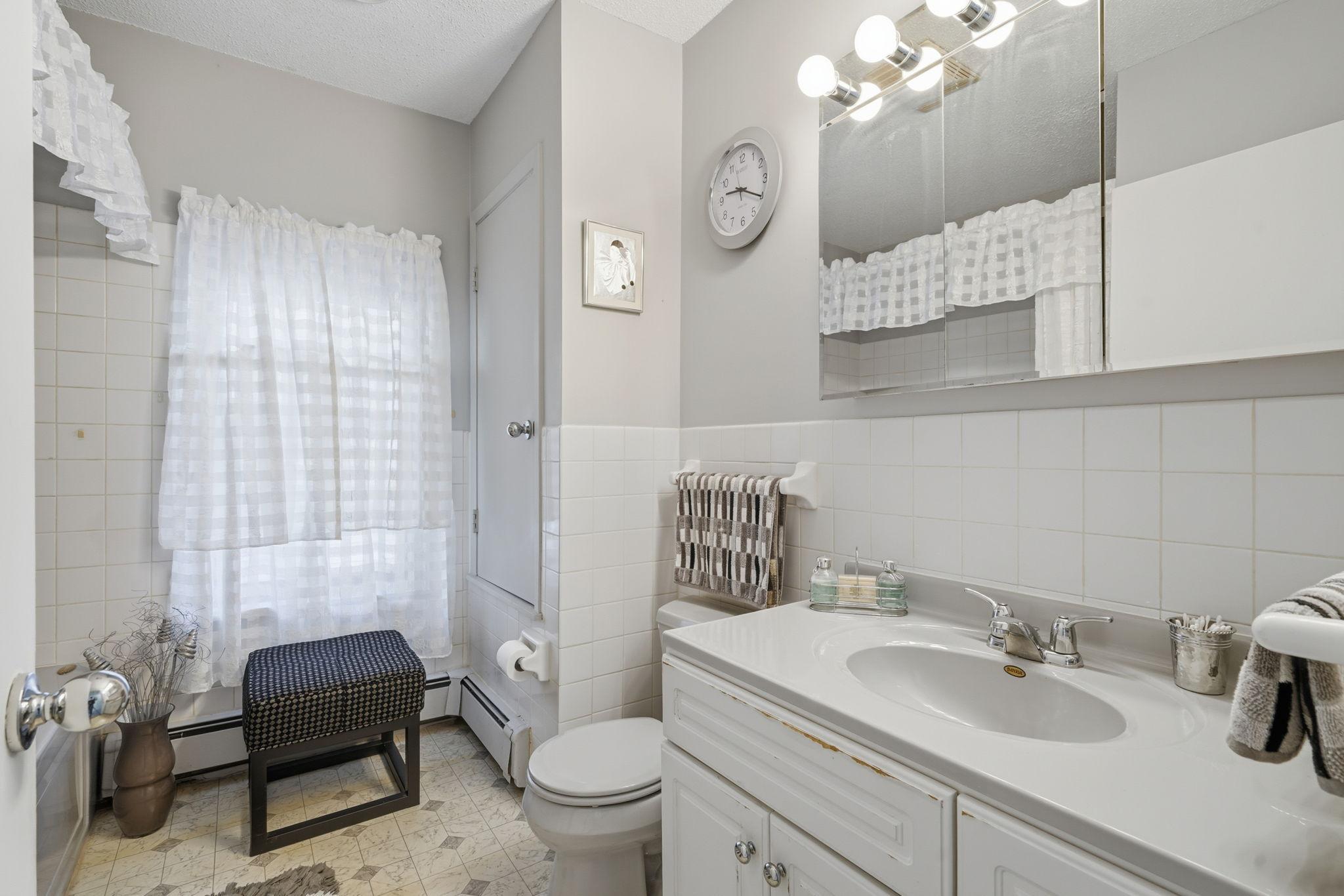 View of Residential at 1519 Sheridan Avenue, Minneapolis MN 55411, Minneapolis (25 of 46) - Mike Wilen | Minnesota Team Real Estate