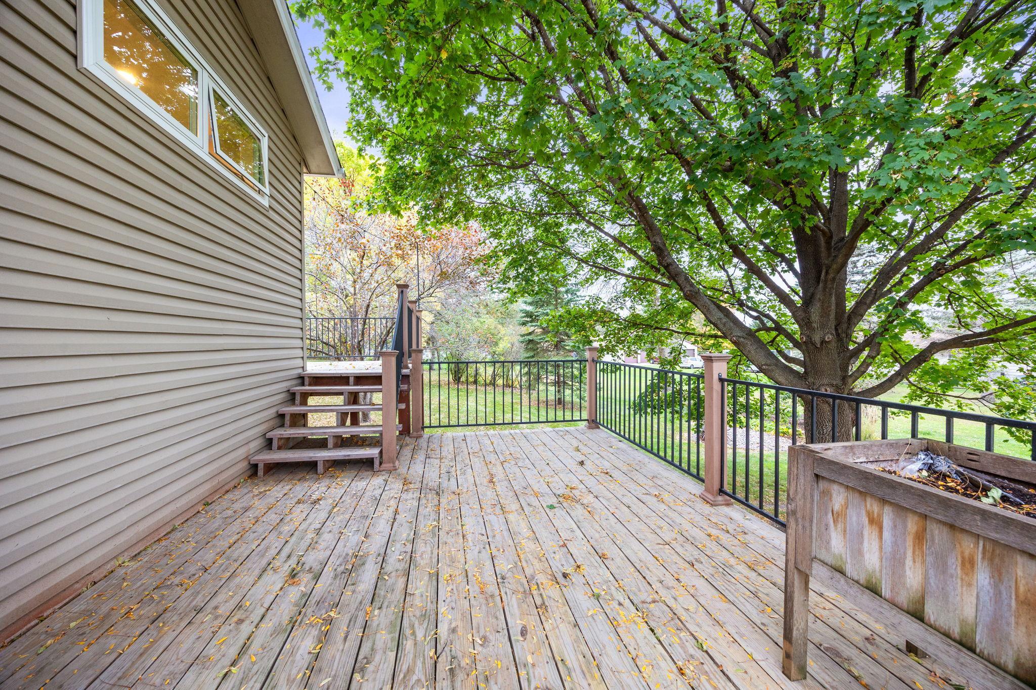 View of Residential at 1425 Meadow Court, Chaska MN 55318, Chaska (25 of 32) - Mike Wilen | Minnesota Team Real Estate