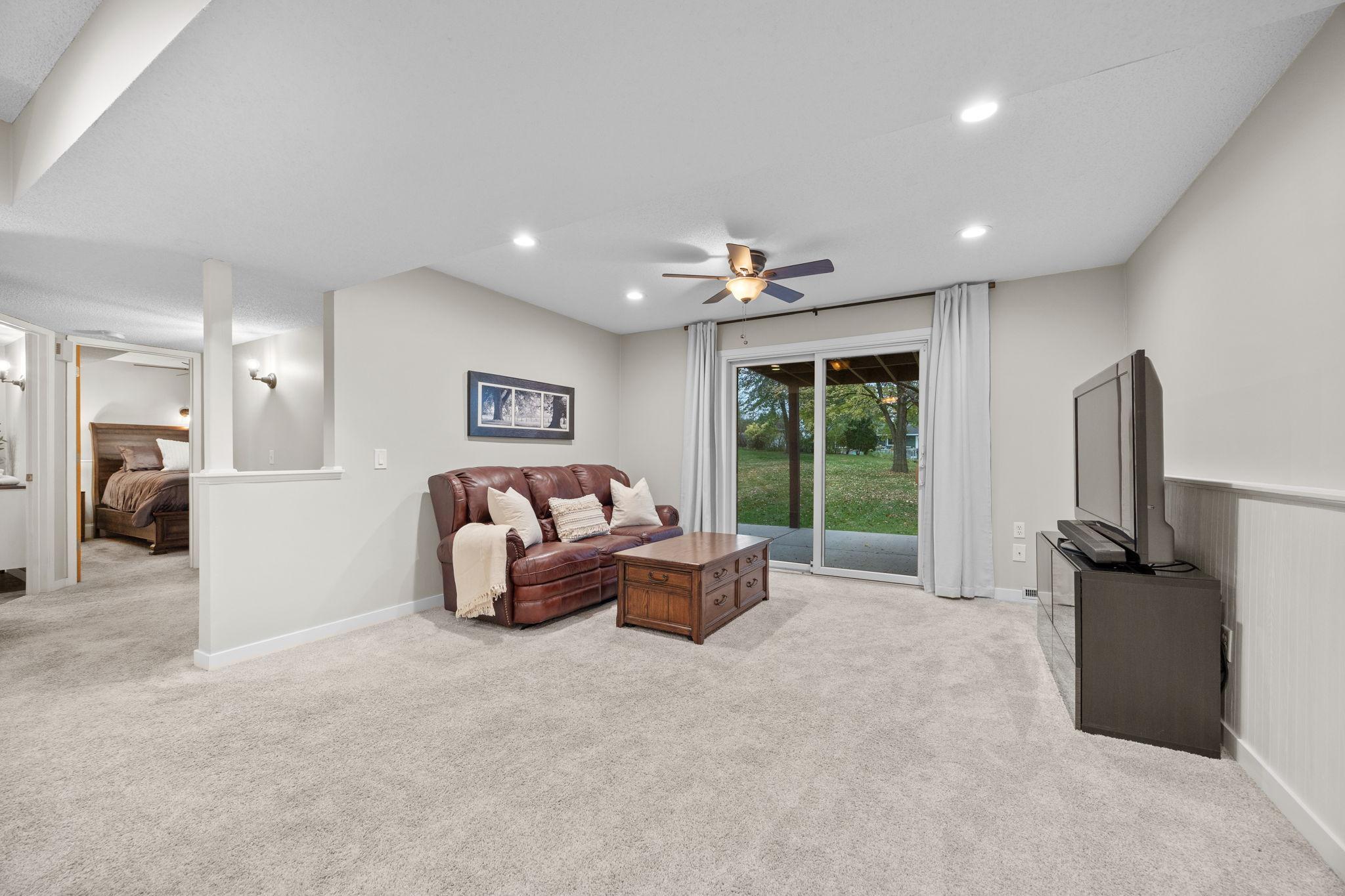View of Residential at 1425 Meadow Court, Chaska MN 55318, Chaska (19 of 32) - Mike Wilen | Minnesota Team Real Estate