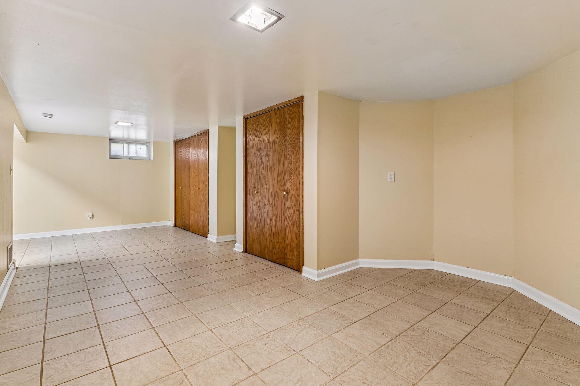 View of Residential at 3150 Mckinley Street, Minneapolis MN 55418, Minneapolis (14 of 24) - Mike Wilen | Minnesota Team Real Estate