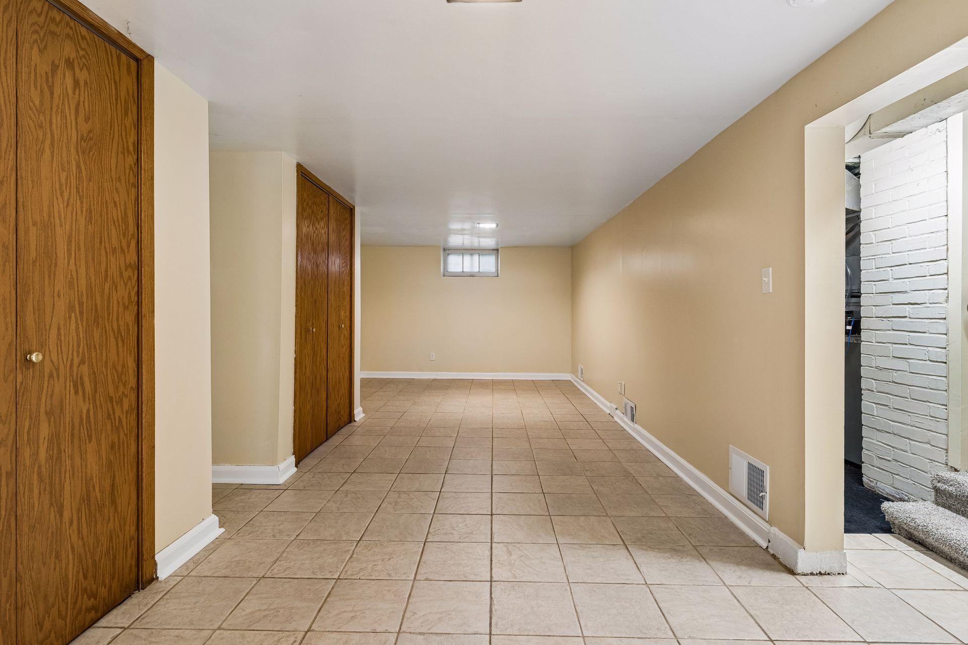 View of Residential at 3150 Mckinley Street, Minneapolis MN 55418, Minneapolis (13 of 24) - Mike Wilen | Minnesota Team Real Estate