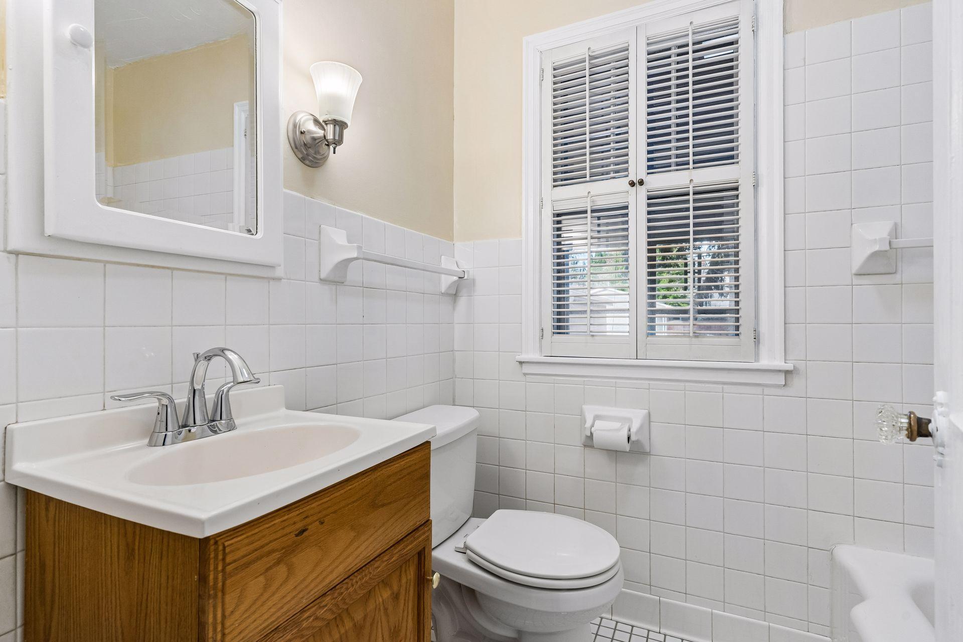 View of Residential at 3150 Mckinley Street, Minneapolis MN 55418, Minneapolis (11 of 24) - Mike Wilen | Minnesota Team Real Estate