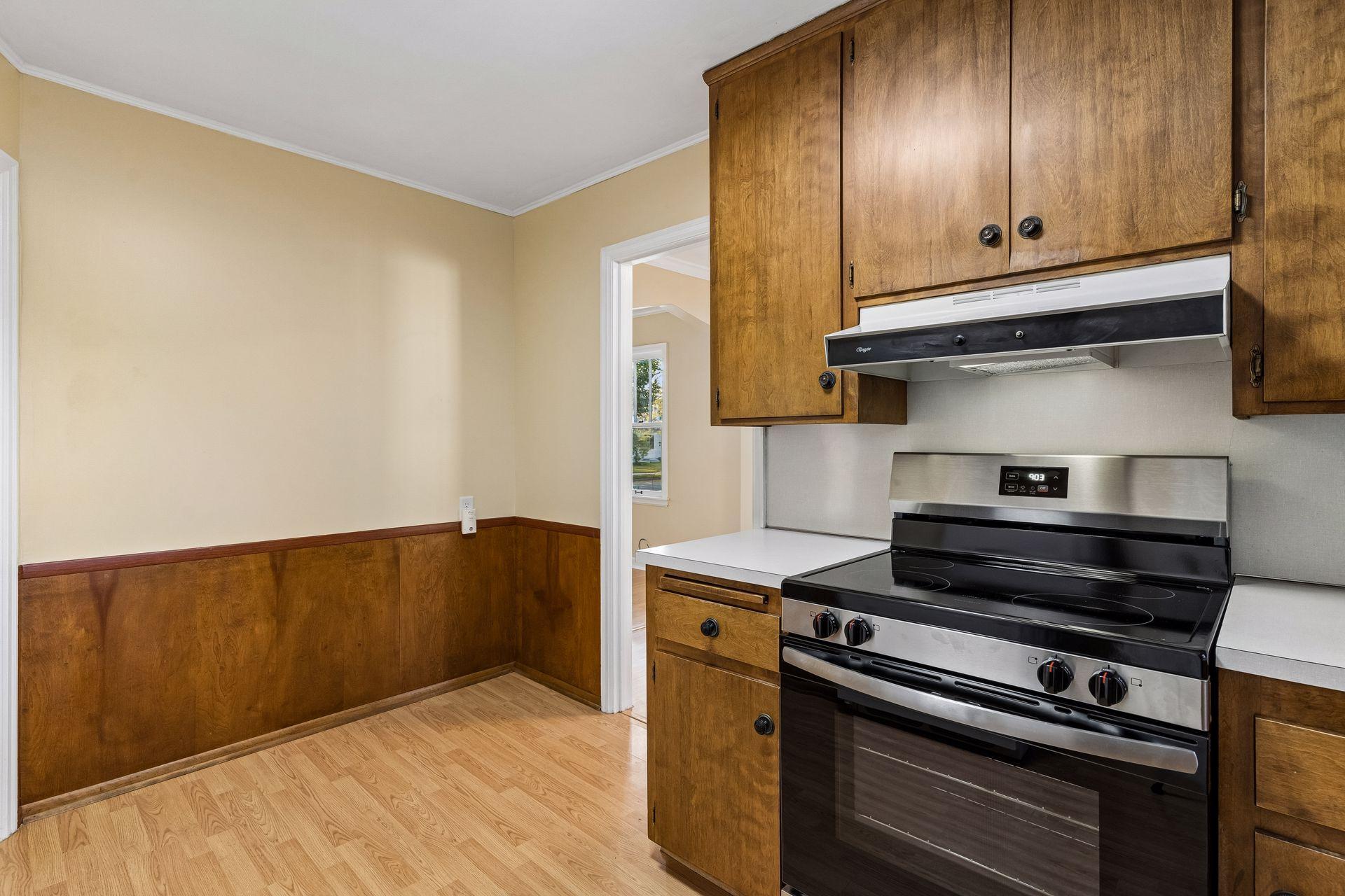 View of Residential at 3150 Mckinley Street, Minneapolis MN 55418, Minneapolis (8 of 24) - Mike Wilen | Minnesota Team Real Estate