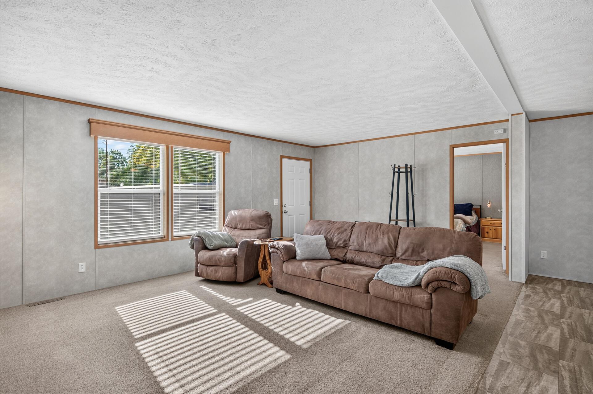 View of Residential at 206 Burnsville Circle, Burnsville MN 55306, Burnsville (7 of 28) - Mike Wilen | Minnesota Team Real Estate