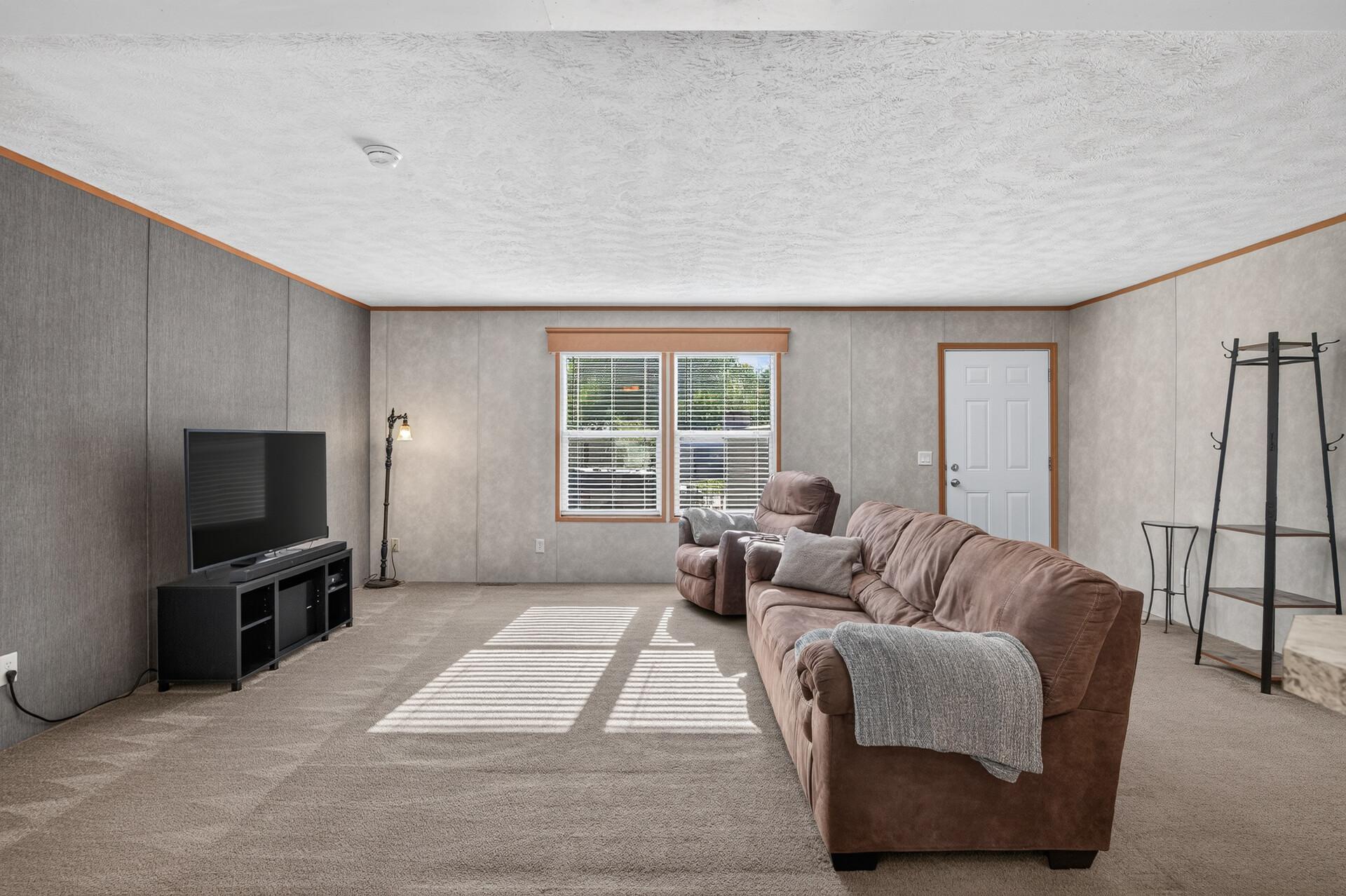 View of Residential at 206 Burnsville Circle, Burnsville MN 55306, Burnsville (6 of 28) - Mike Wilen | Minnesota Team Real Estate