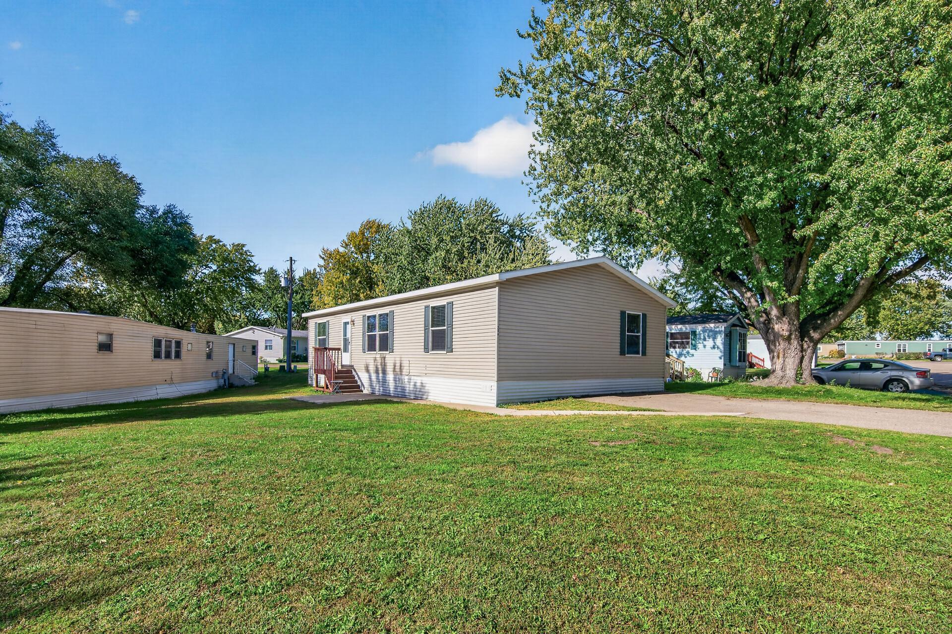 View of Residential at 206 Burnsville Circle, Burnsville MN 55306, Burnsville (2 of 28) - Mike Wilen | Minnesota Team Real Estate