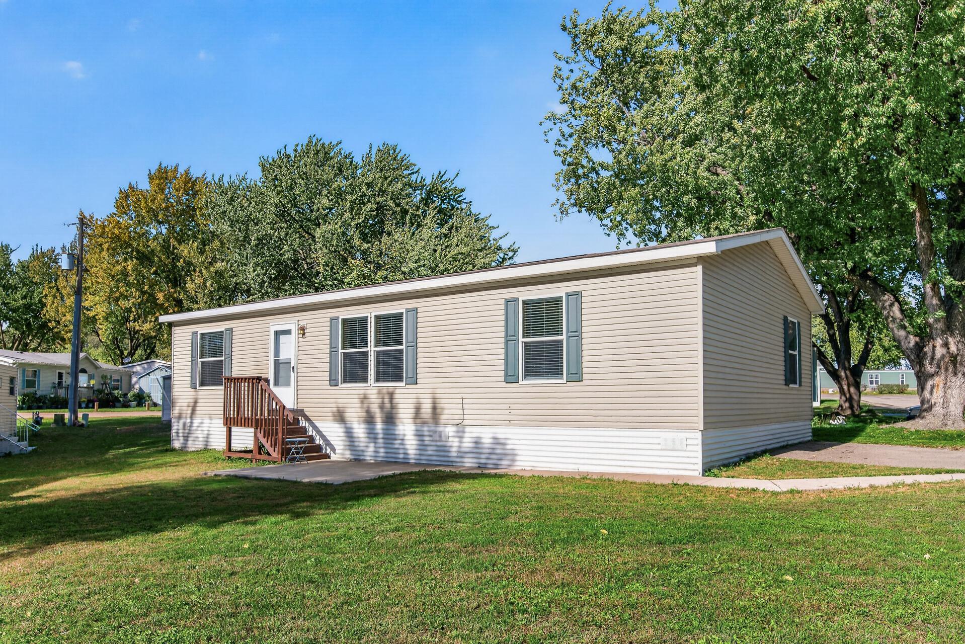 View of Single Family at 206 Burnsville Circle, Burnsville - Mike Wilen | Minnesota Team Real Estate