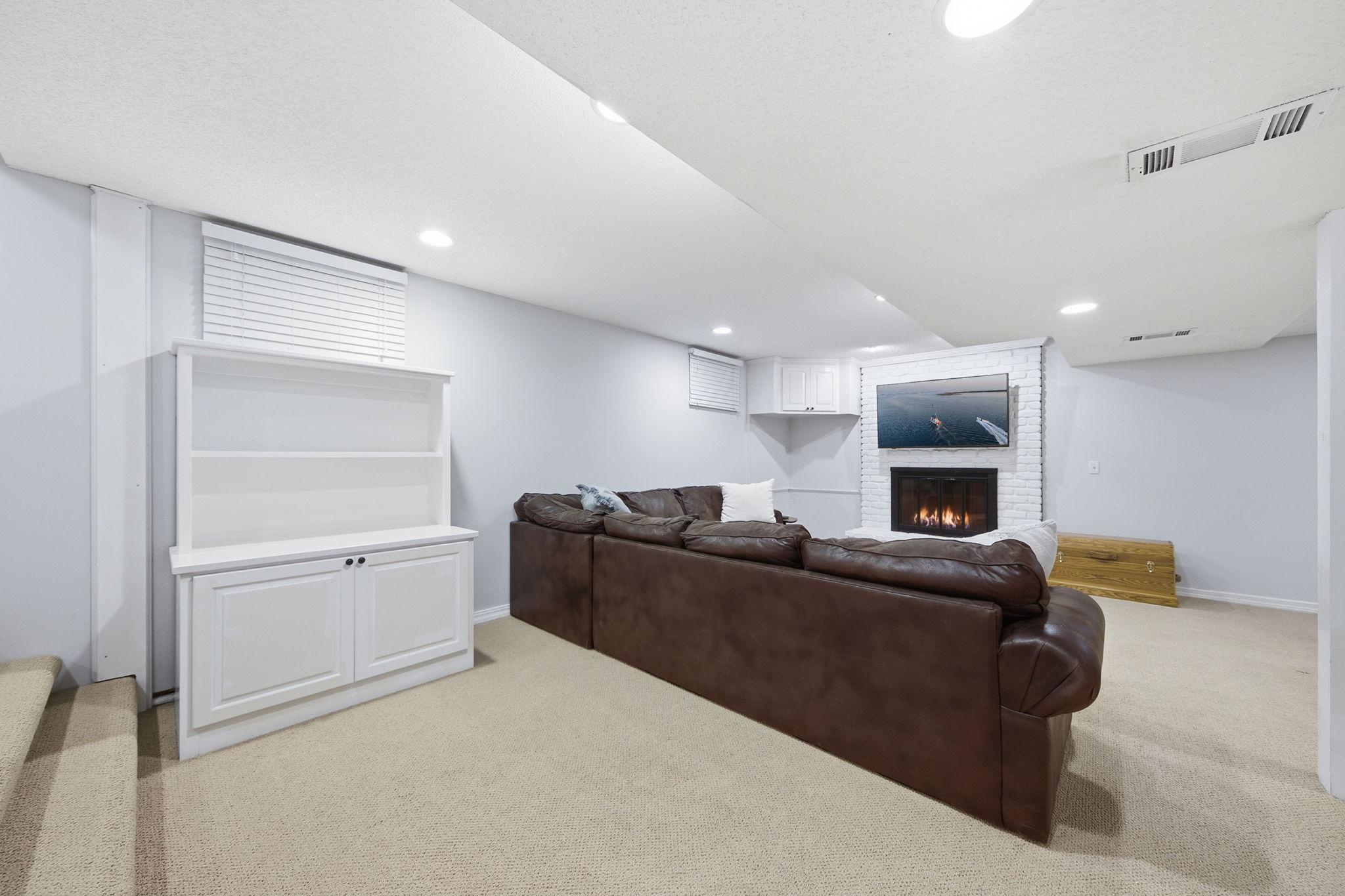 View of Residential at 11115 Lanewood Circle, Eden Prairie MN 55344, Eden Prairie (31 of 54) - Mike Wilen | Minnesota Team Real Estate
