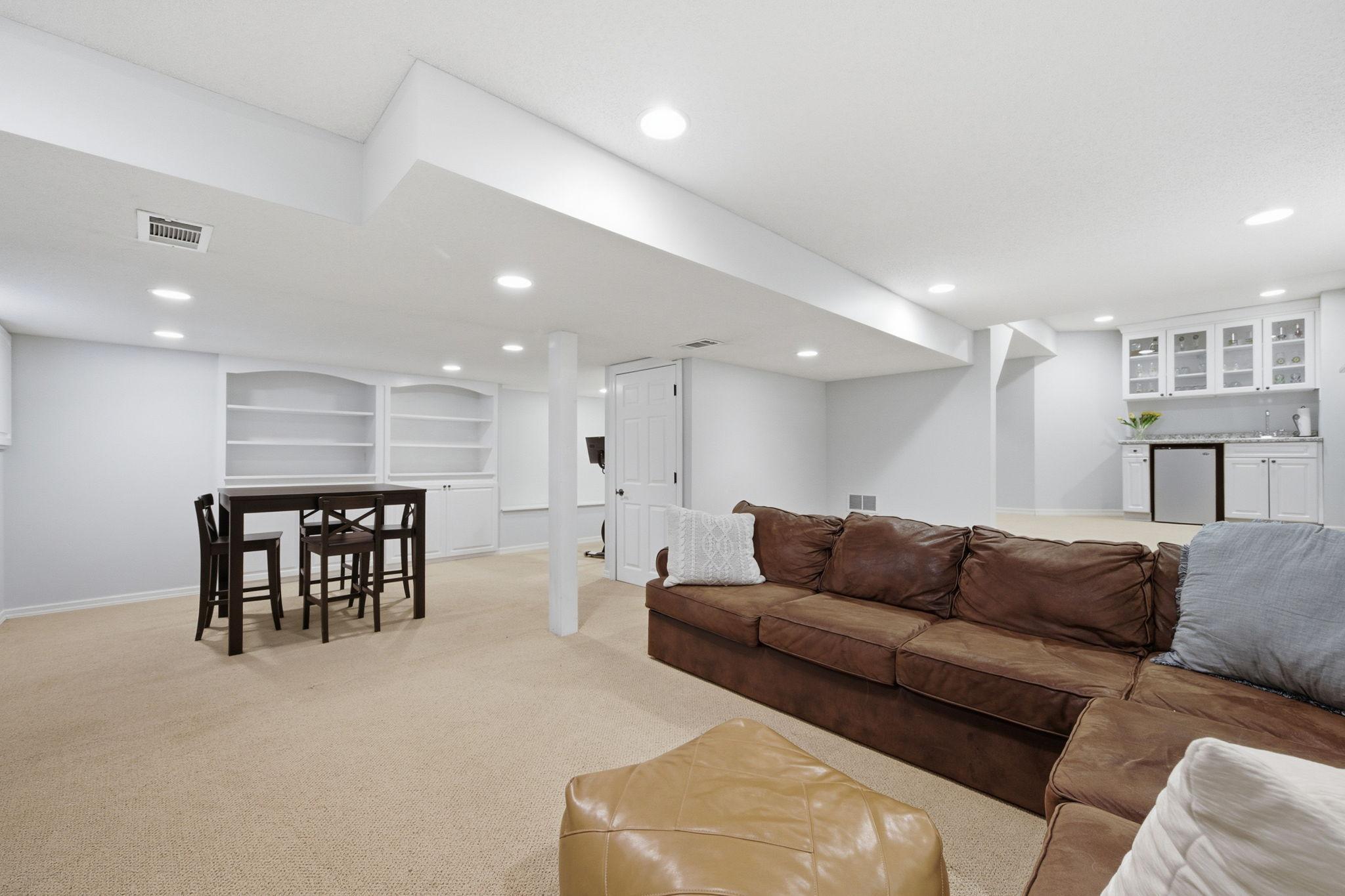 View of Residential at 11115 Lanewood Circle, Eden Prairie MN 55344, Eden Prairie (29 of 54) - Mike Wilen | Minnesota Team Real Estate
