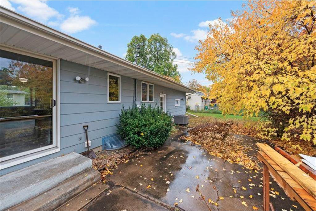 View of Residential at 8033 Georgia Avenue, Brooklyn Park MN 55445, Brooklyn Park (38 of 44) - Mike Wilen | Minnesota Team Real Estate