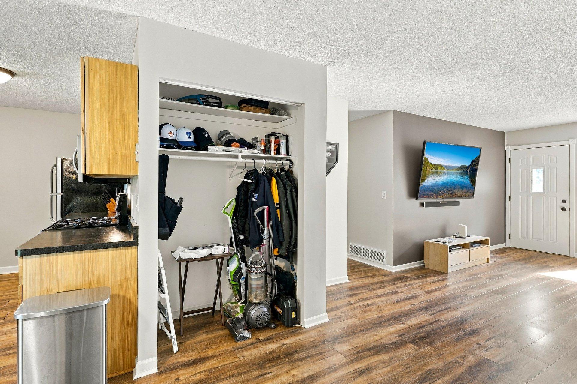 View of Residential at 2657 5th Street, Maplewood MN 55119, Maplewood (12 of 28) - Mike Wilen | Minnesota Team Real Estate