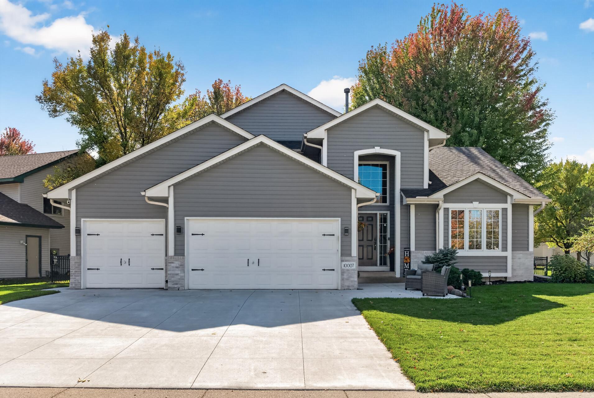 View of Residential at 10007 Hidden Oaks Lane, Champlin MN 55316, Champlin (50 of 59) - Mike Wilen | Minnesota Team Real Estate