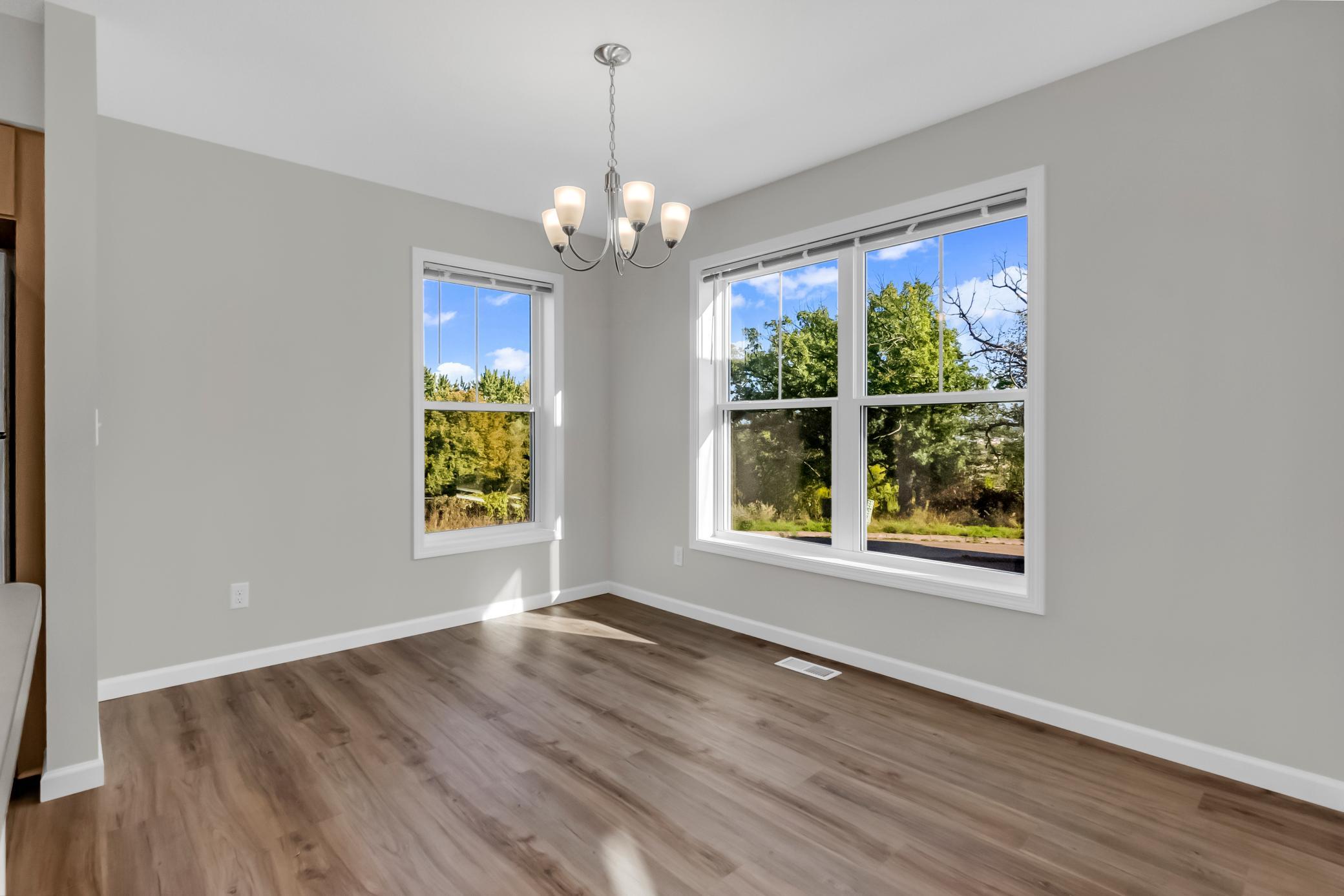 View of Residential at 422 Rivoli Drive, Saint Paul MN 55130, Saint Paul (14 of 40) - Mike Wilen | Minnesota Team Real Estate